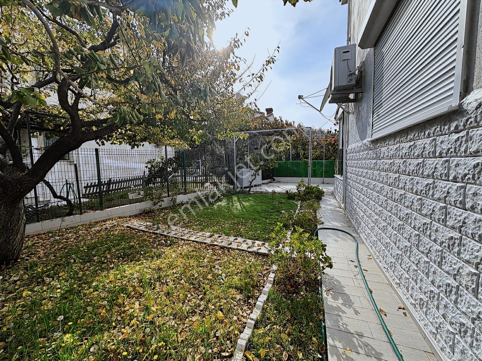 Qzen' Den Denize Yürüme Mesafesinde Kış Bahçeli Yazlık - Görsel 22