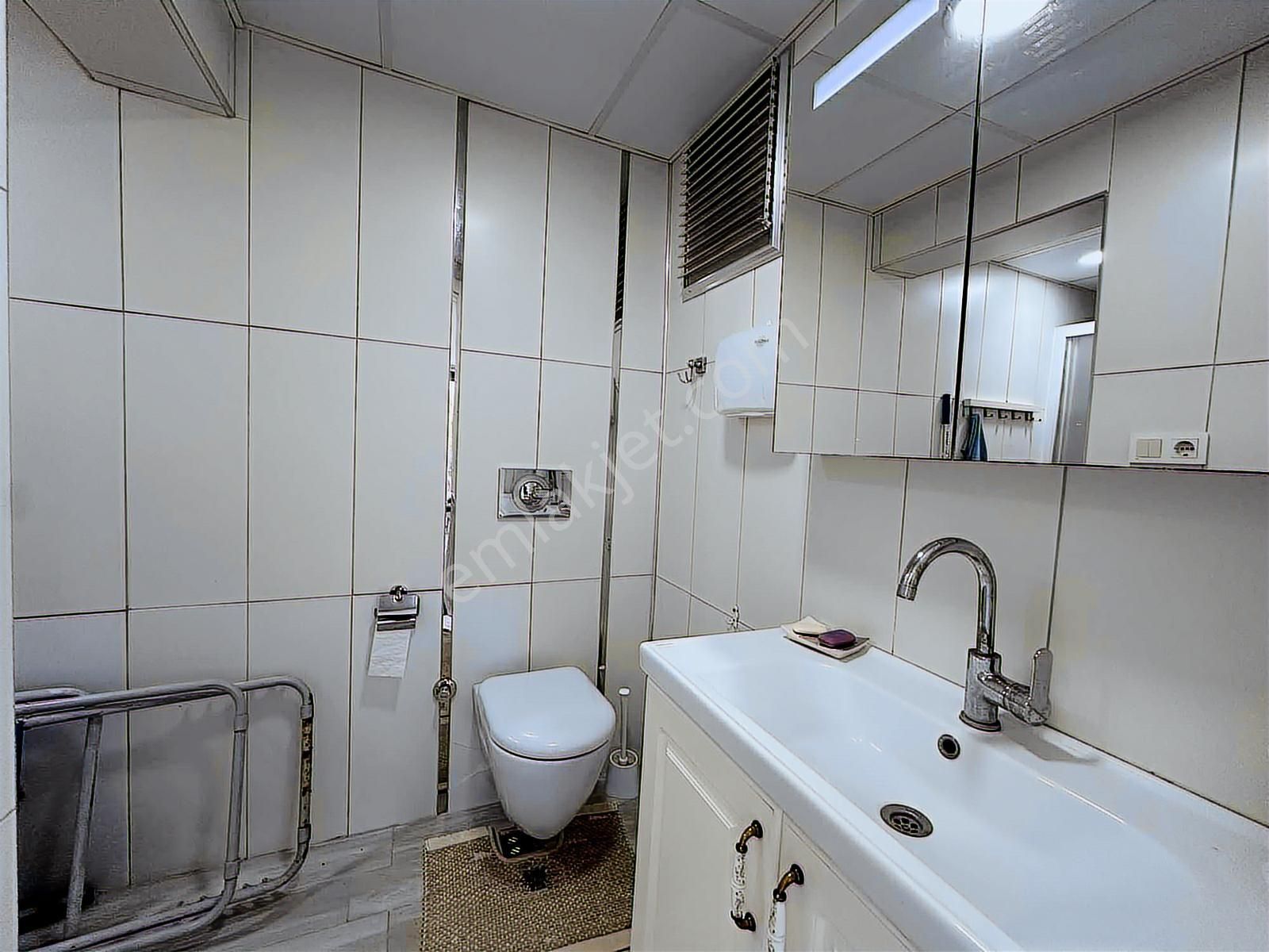 Qzen' Den Denize Yürüme Mesafesinde Kış Bahçeli Yazlık - Görsel 3