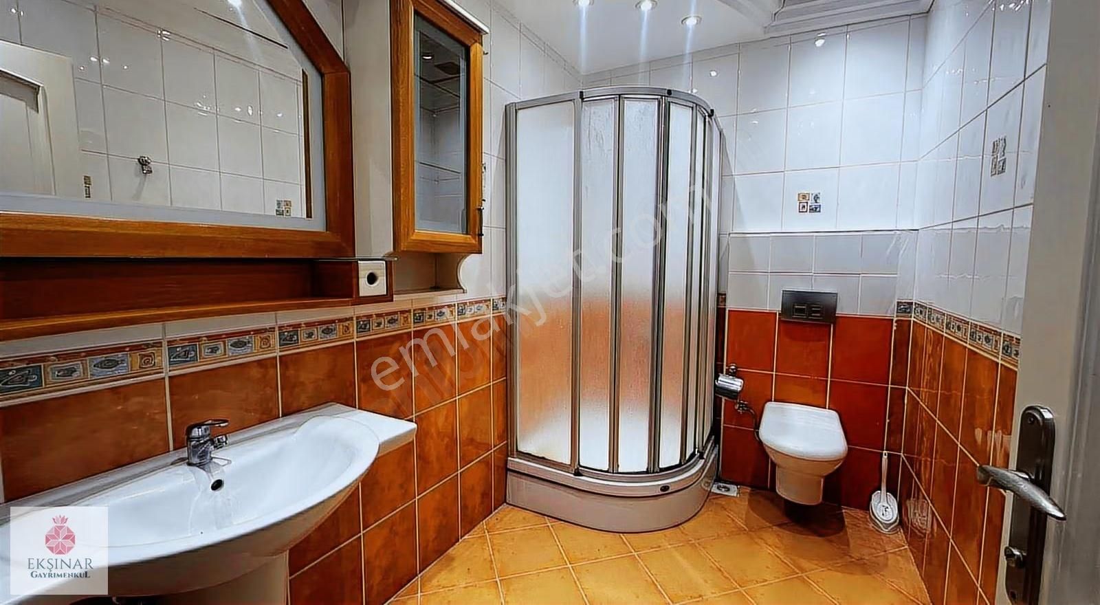 Florya'da Adakale Bölgesinde Havuzlu-asansörlü 3+1 Kiralık Daire - Görsel 13