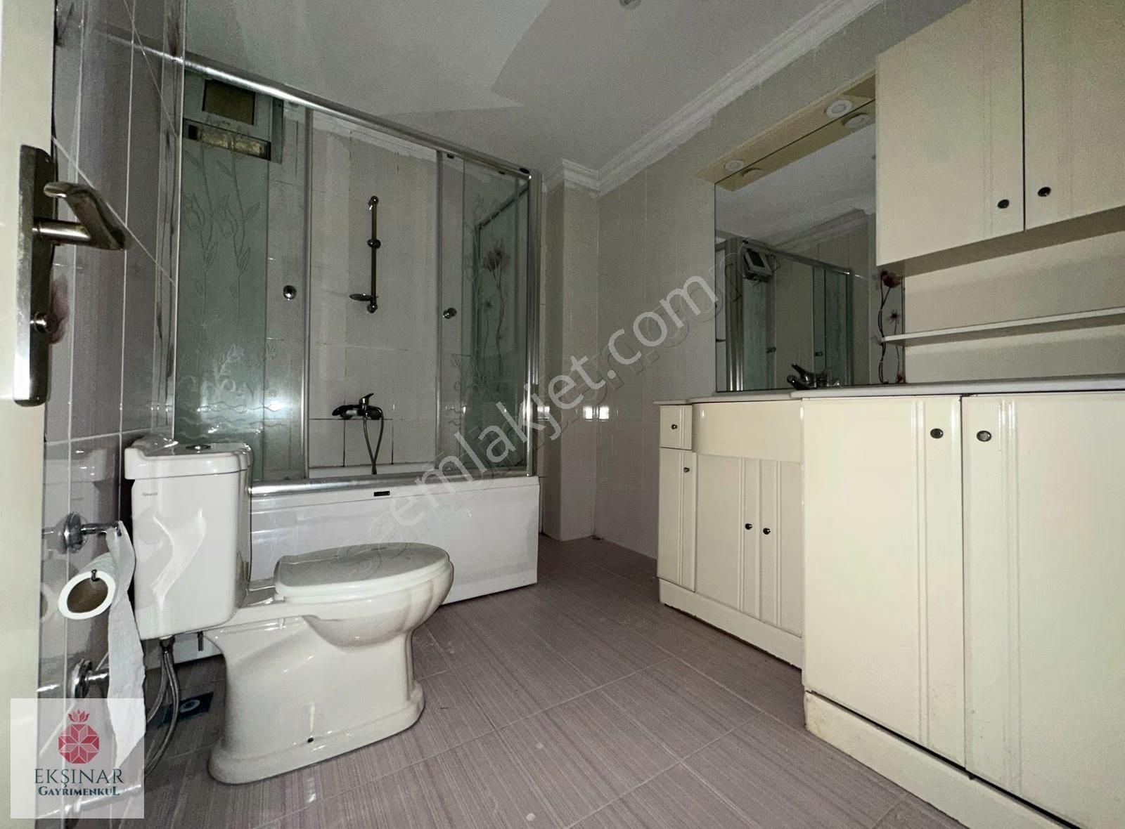 Ekşinar Gayrimenkul'den Keyifli 4+1 Kiralık Daire - Görsel 4