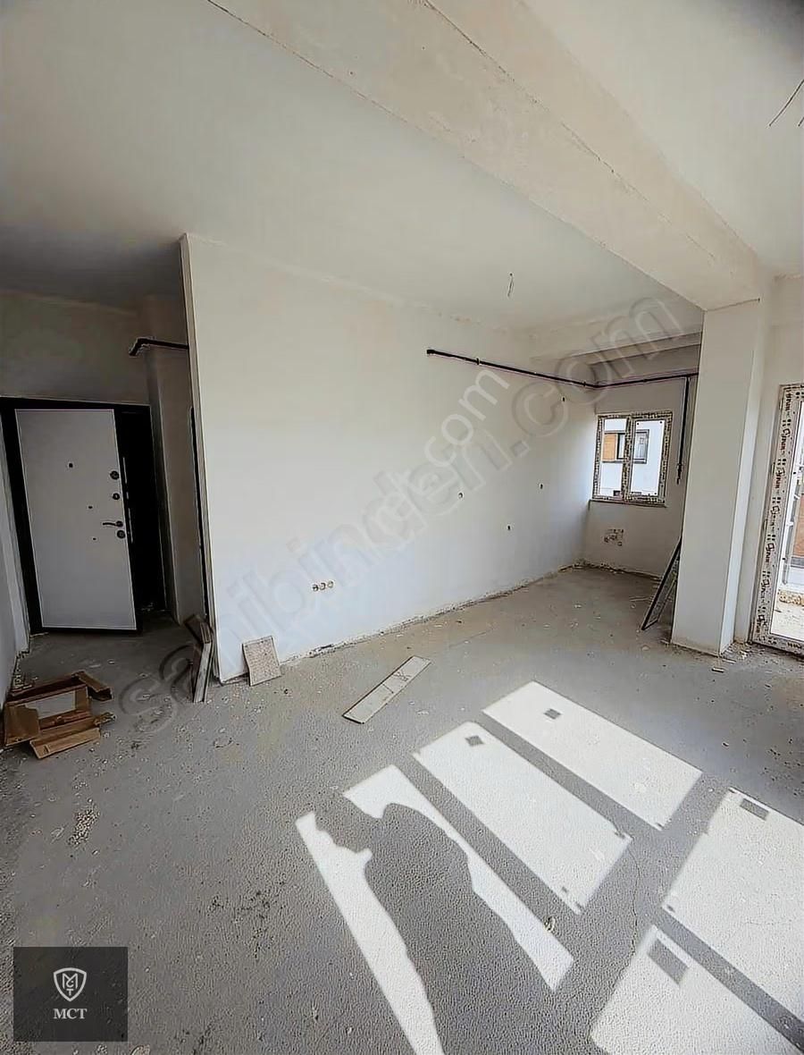 Akhisar"da 1+1 Satılık Daire