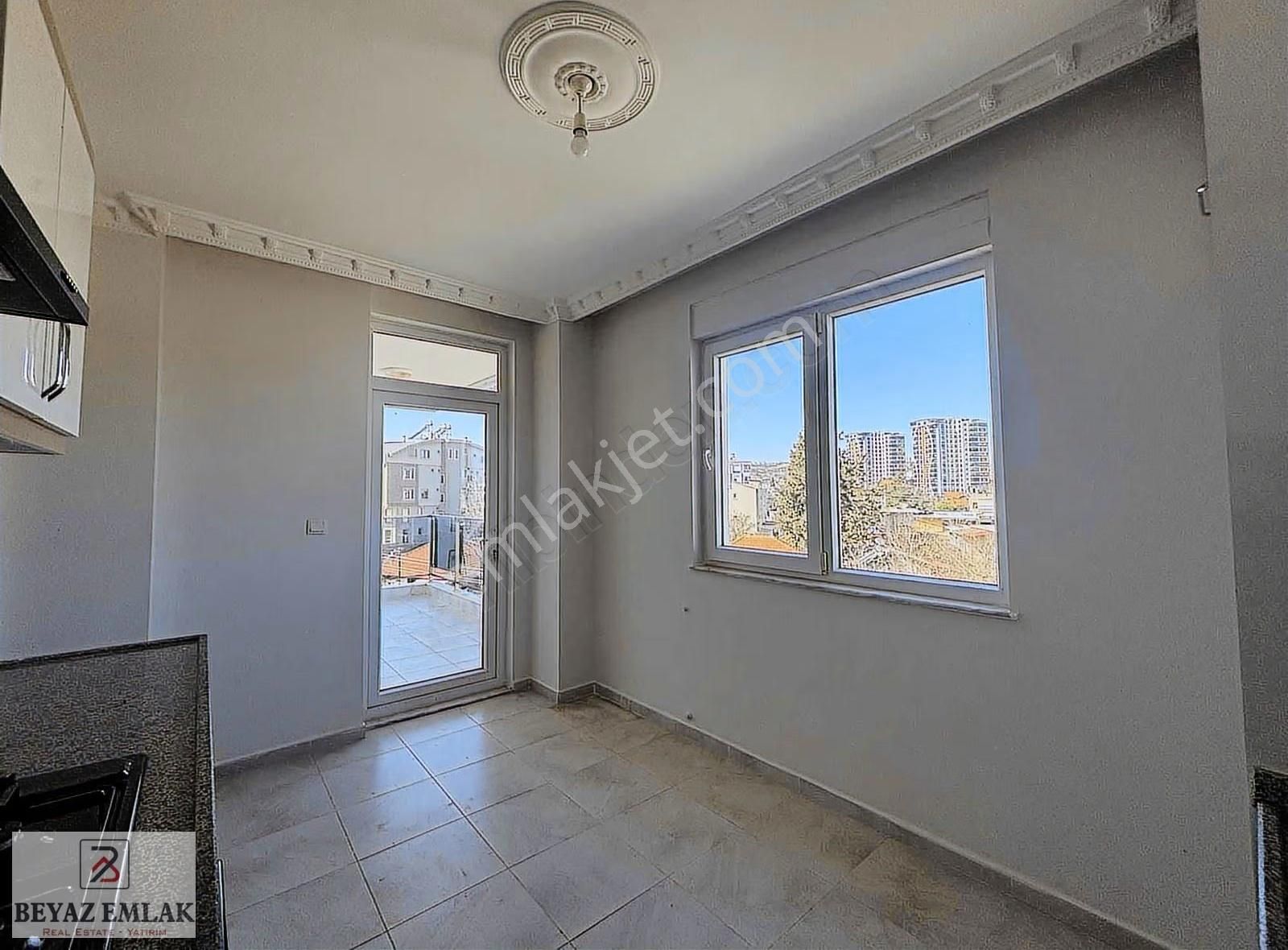 Demir Plaza Arkası 2+1 Katta İki Bloklu Site İçerisinde Daire - Görsel 7