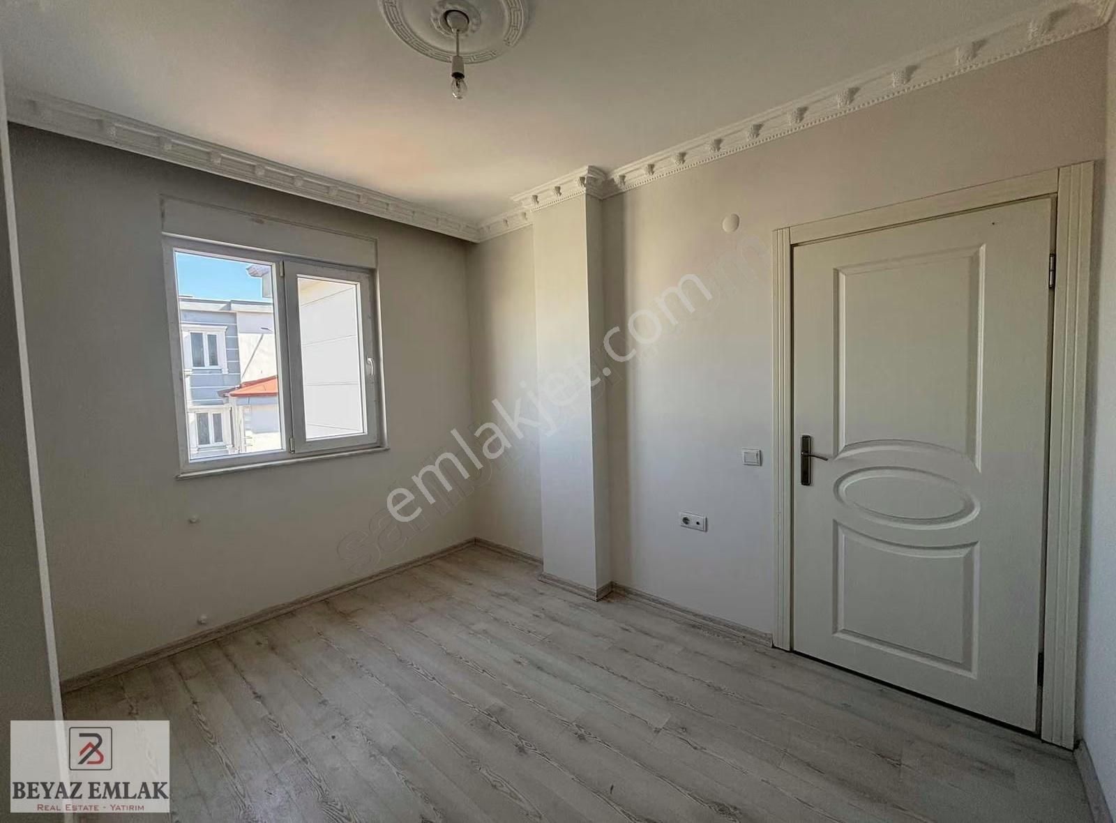 Demir Plaza Arkası 2+1 Katta İki Bloklu Site İçerisinde Daire - Görsel 8