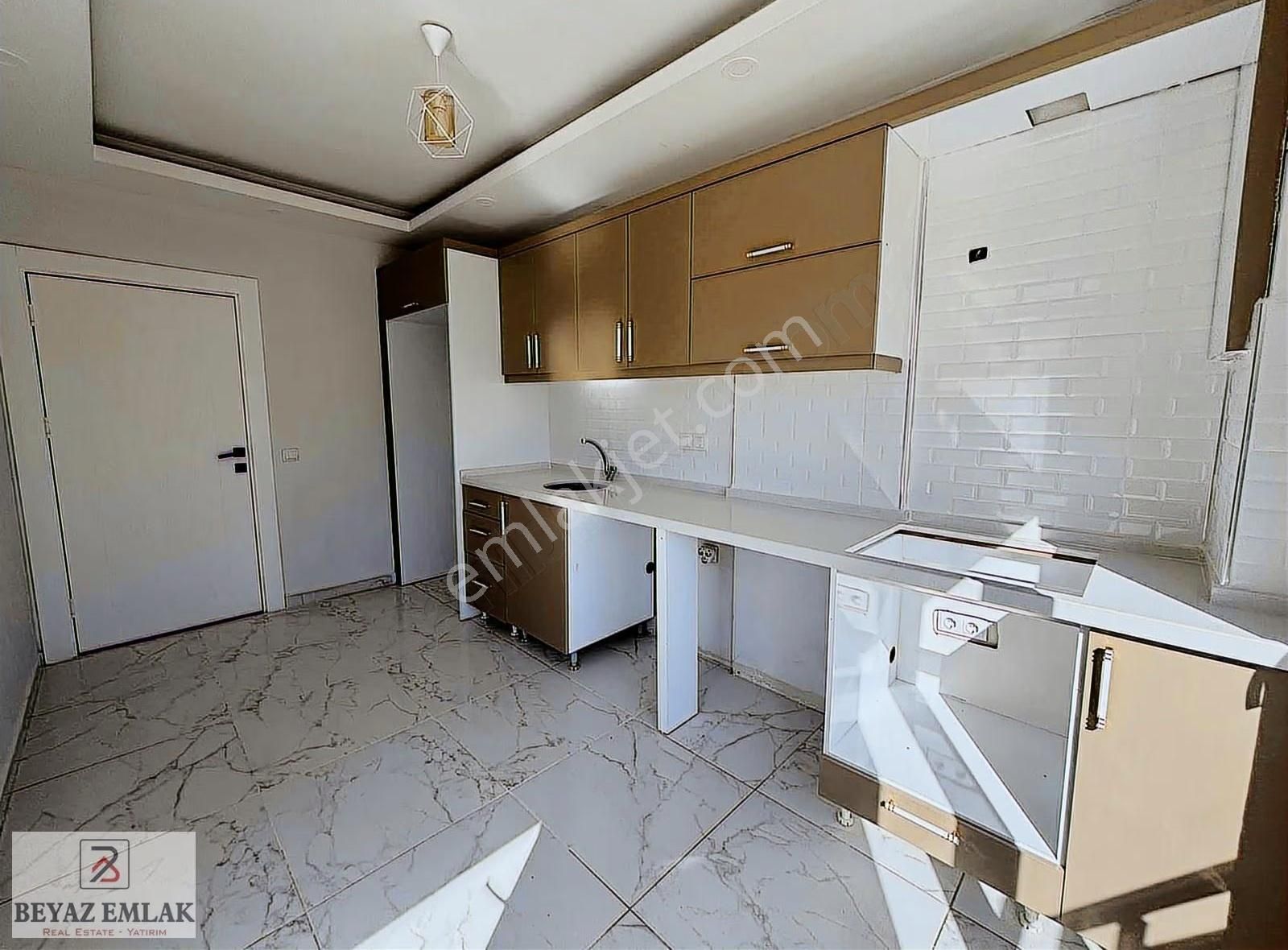 Mehmet Akif Ersoy'da Katta 2+1 Geniş Asansörlü Daire - Görsel 8