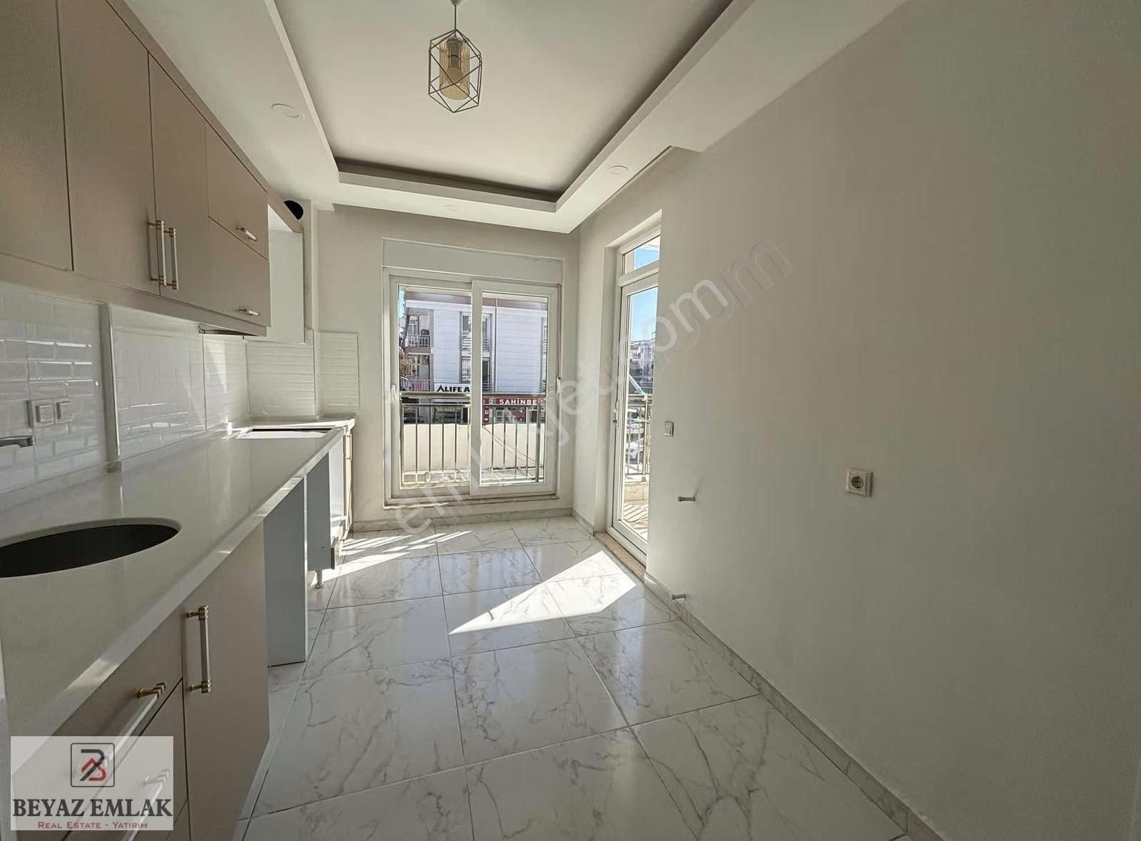 Mehmet Akif Ersoy'da Katta 2+1 Geniş Asansörlü Daire - Görsel 12