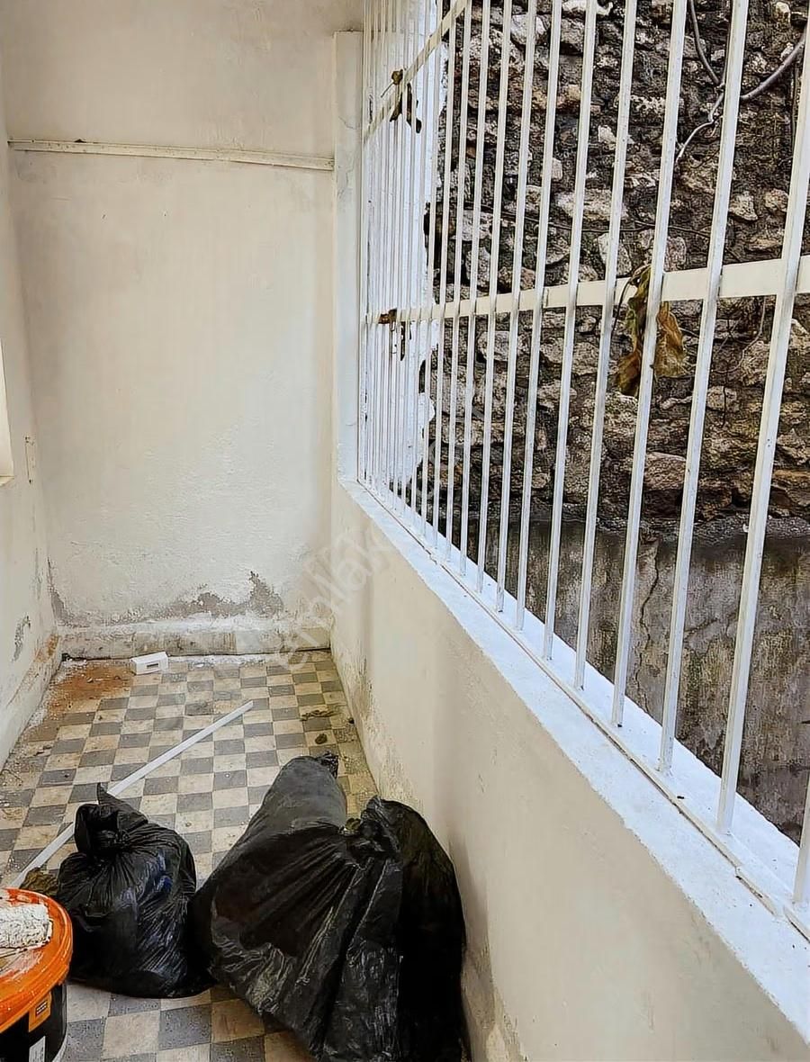 İstanbul Fatıh Aksaray Mah Kiralık Dükkan - Görsel 3