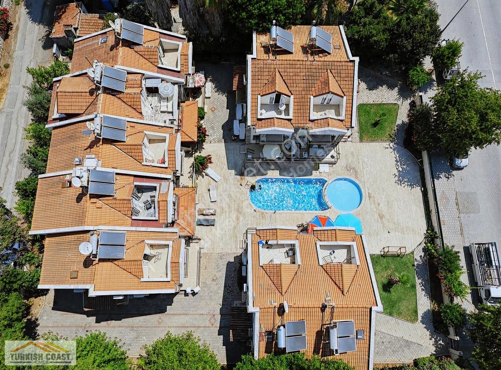 Fethiye Foçada Havuzlu Sitede Satılık İkiz Villa