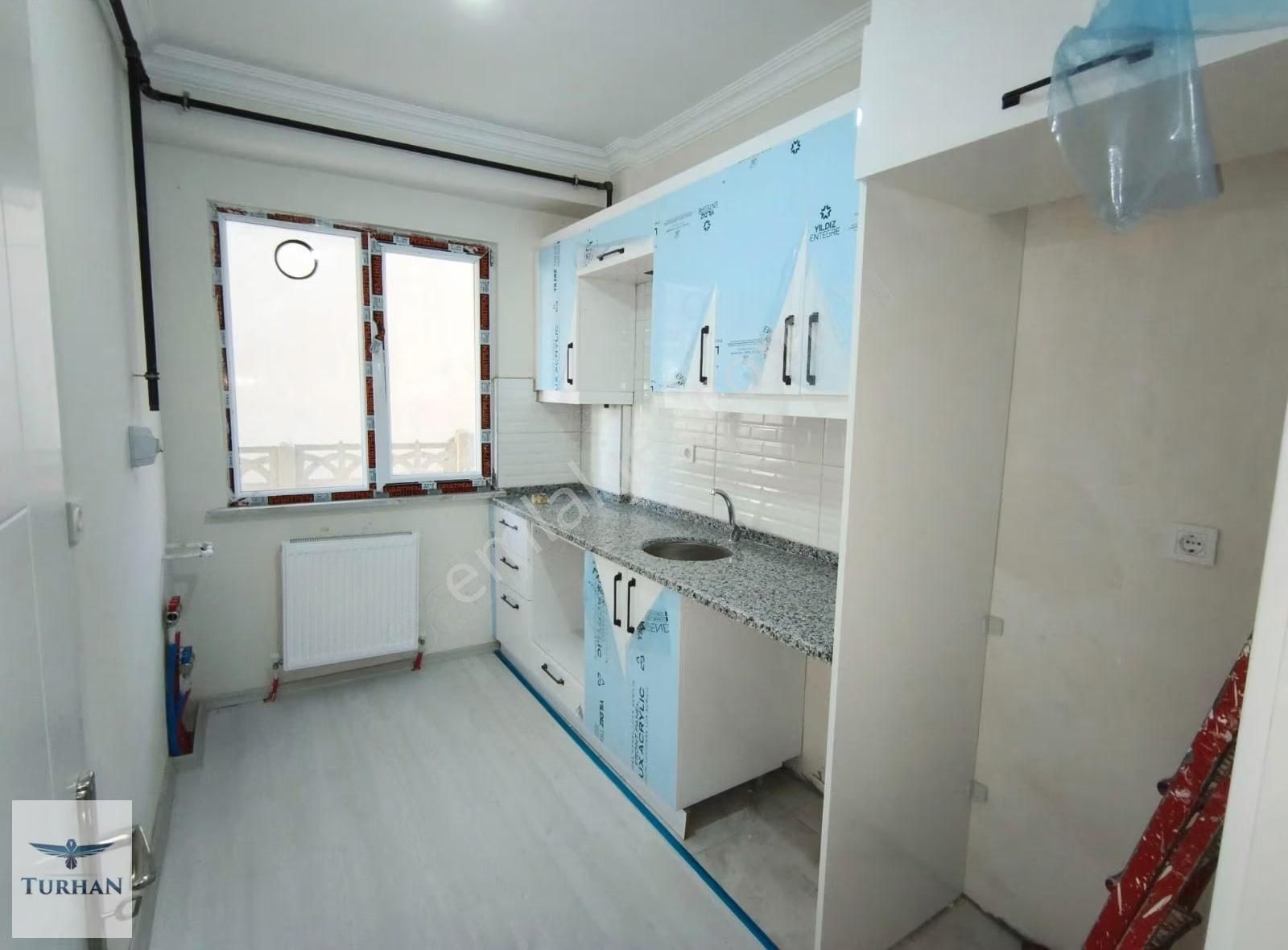 Turhan Emlak'tan Kapaklı'da Merkezi Konumda 1+1 Daire - Görsel 2