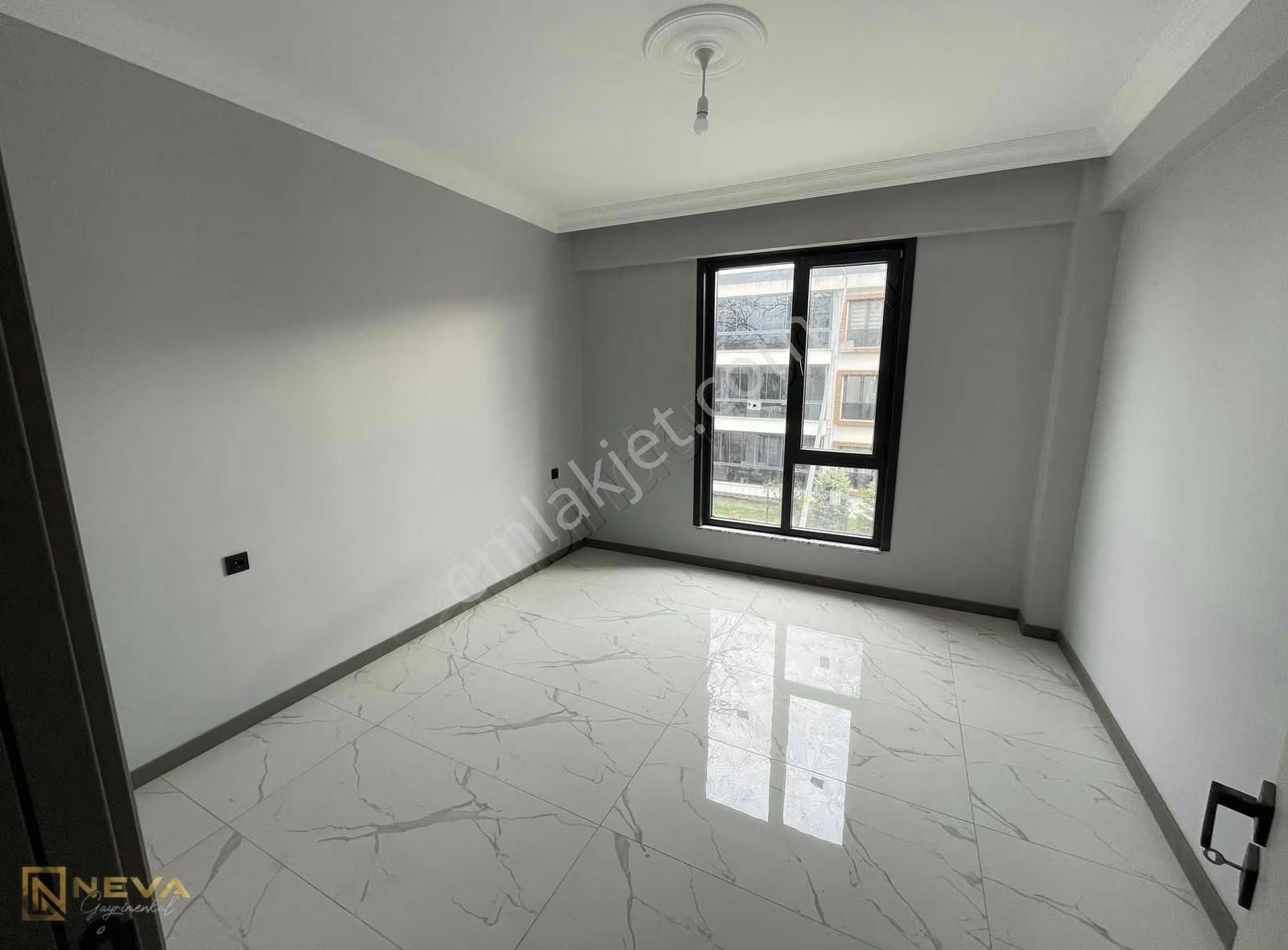 Serdivan Yazlık'ta Satılık Yer Altı Otoparklı Sıfır 2+1 Daire - Görsel 3