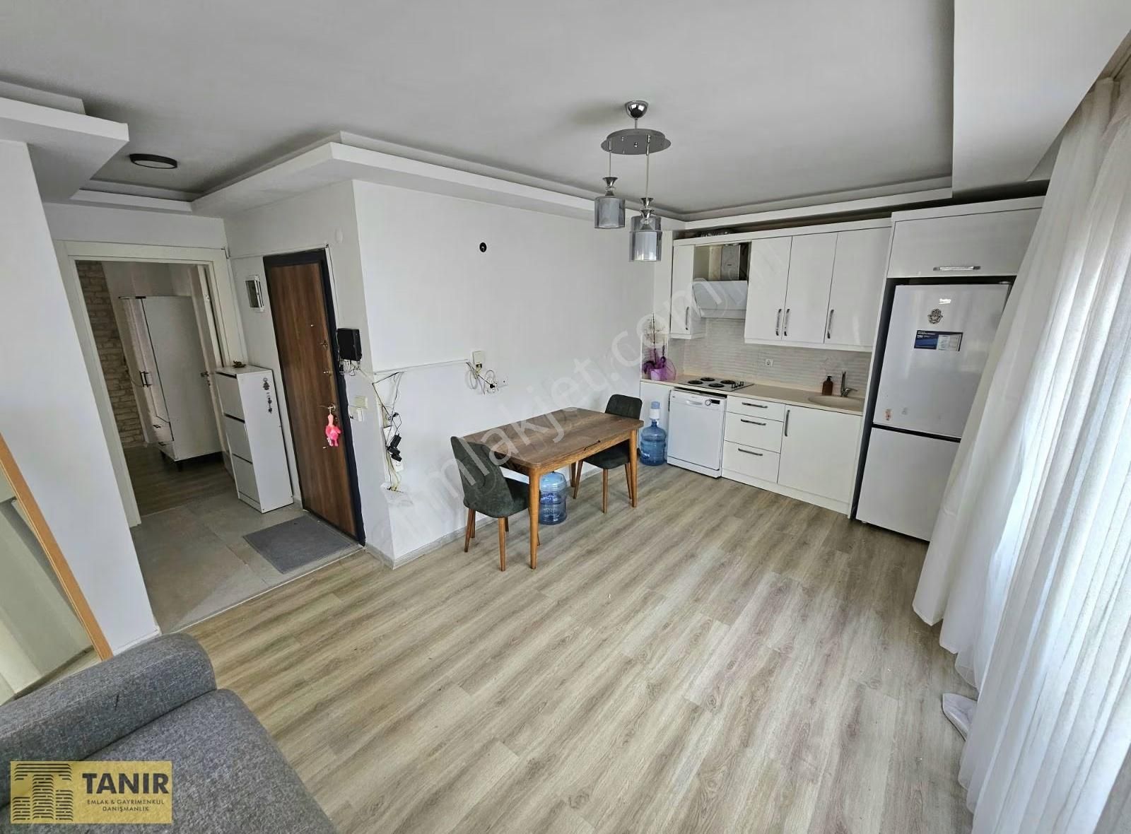 Kuşadası Merkez Satılık 1+1 Daire