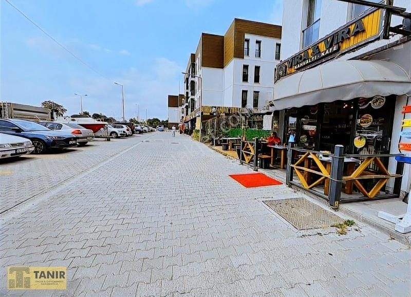 Bahçeşehir De Cadde Üzerinde Baykar Karşısında Yatırımlık Dükkan - Görsel 3