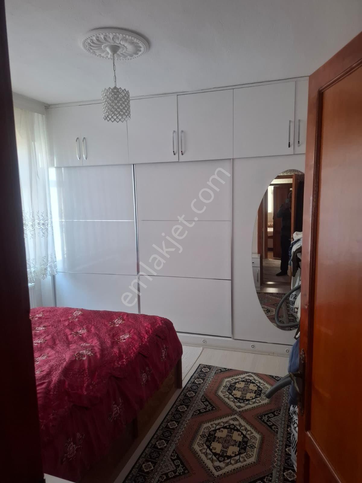 Eva Gayrimenkul‘den Cadde Üzeri Asansörlü Daire