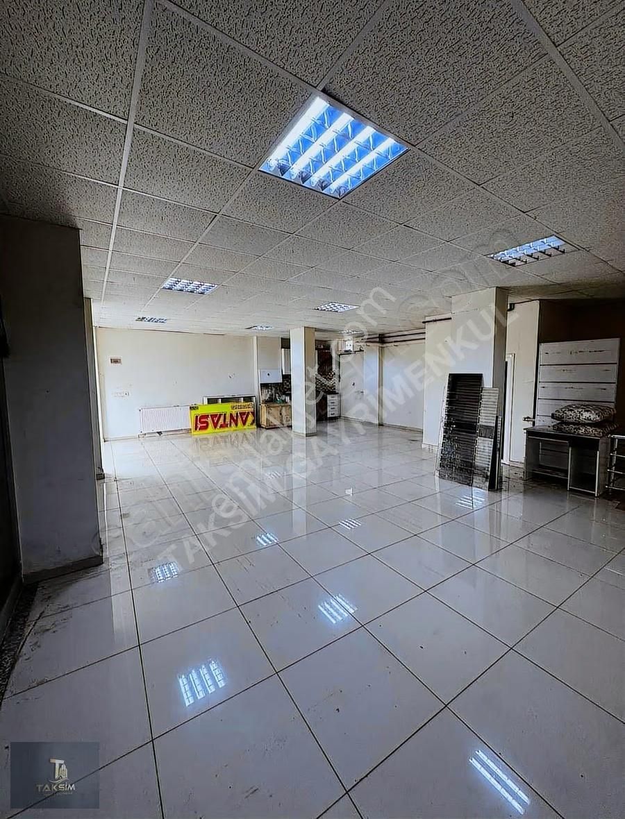 Atalay Caddesi'nde Kiralık 140 M² Depolu Dükkan - Görsel 2
