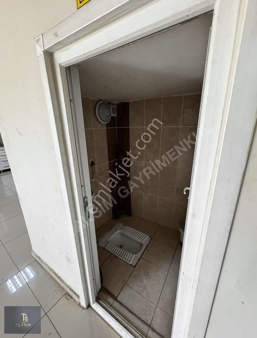 Atalay Caddesi'nde Kiralık 140 M² Depolu Dükkan - Görsel 10