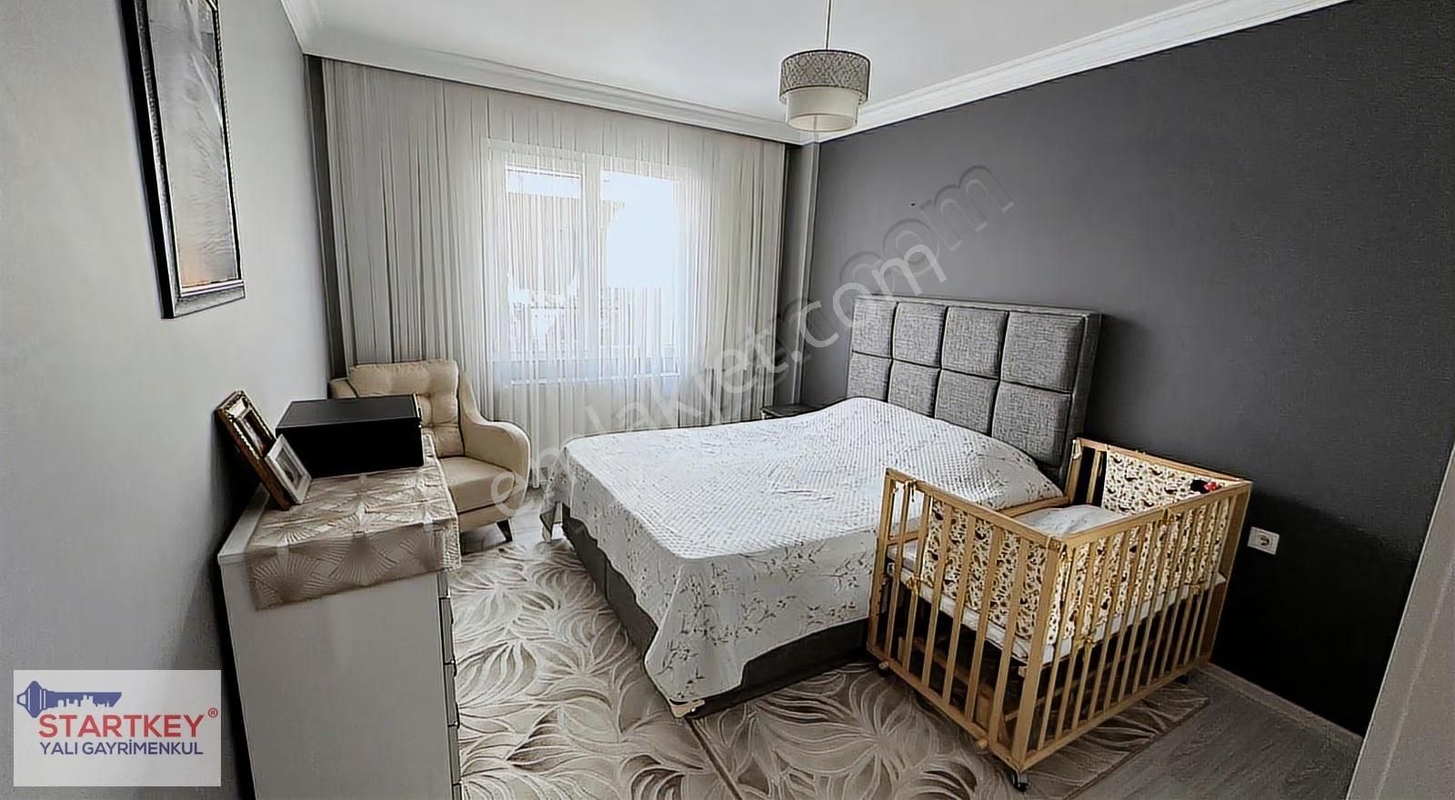 Çiğli Yeni Mahallede Ara Kat Satılık Tadilatlı 3+1 Daire - Görsel 23