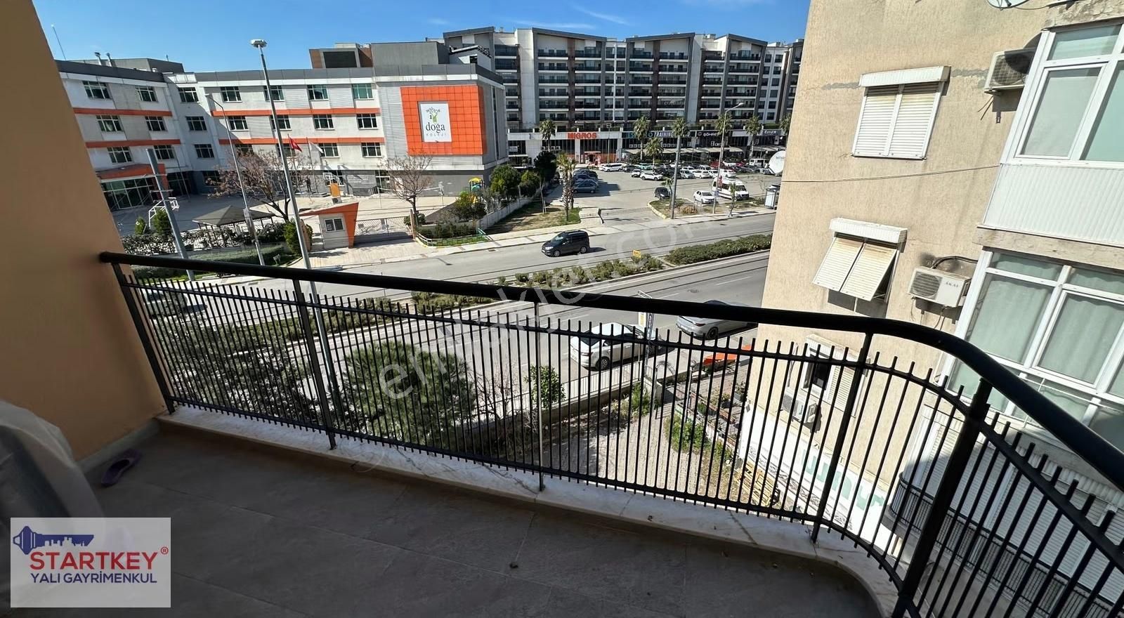 Çiğli Yeni Mahallede Ara Kat Satılık Tadilatlı 3+1 Daire - Görsel 14