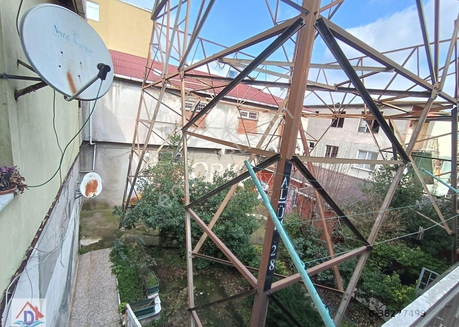 Üsküdar Yavuztürk Mahallesinde 2+1 Satılık Daire - Görsel 3