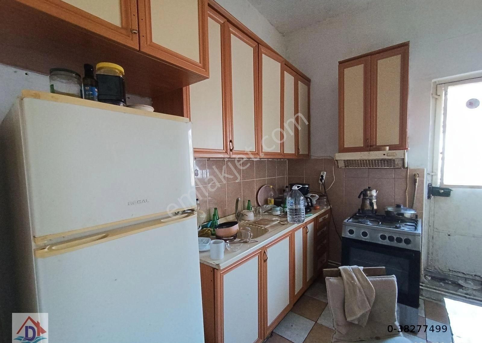 Üsküdar Yavuztürk Mahallesinde 2+1 Satılık Daire