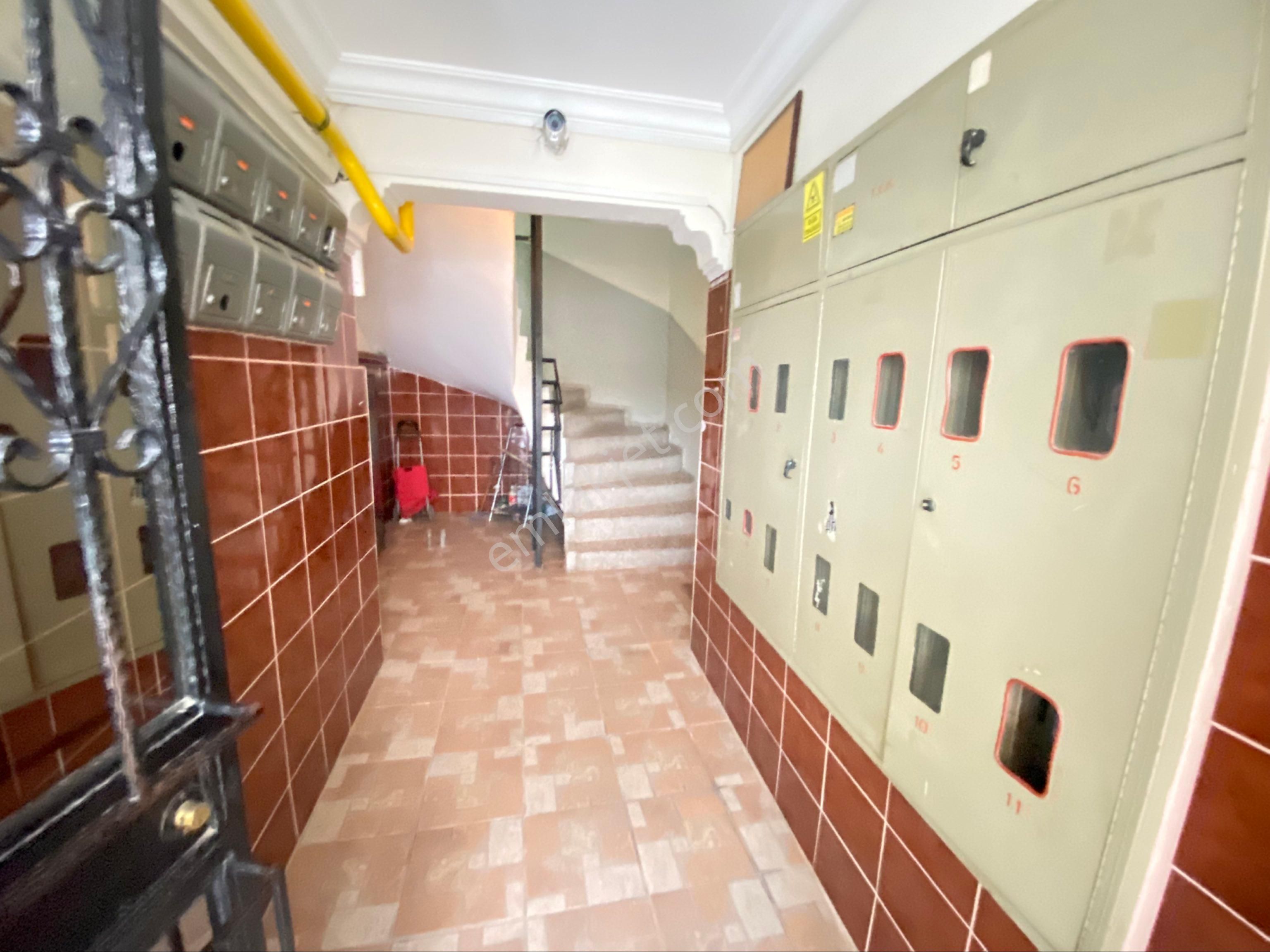 Nergiz Çarşısına Yakın2.kat Boş 2+1 Satılık Daire - Görsel 8