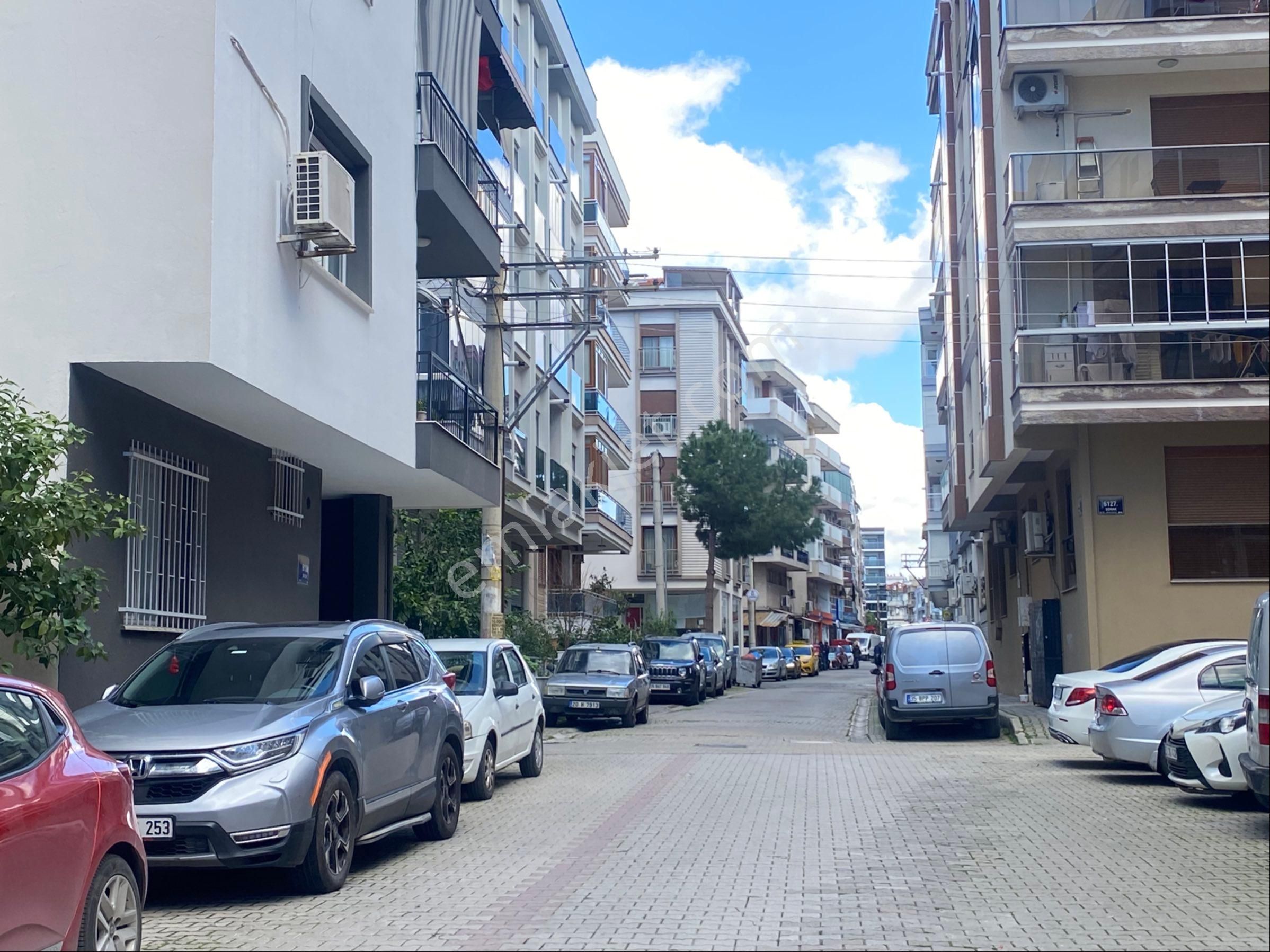 Nergiz Çarşısına Yakın2.kat Boş 2+1 Satılık Daire - Görsel 3