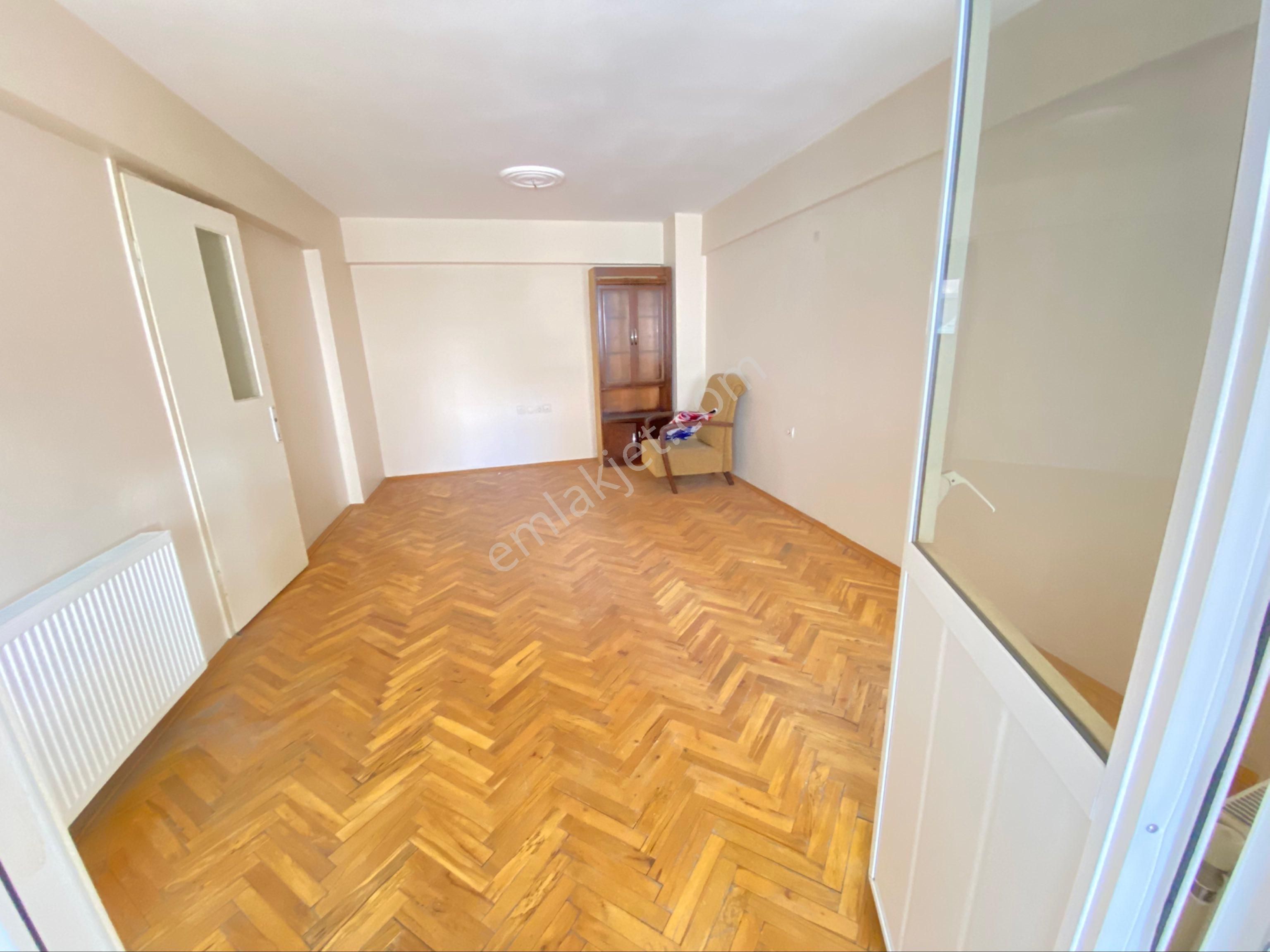 Nergiz Çarşısına Yakın2.kat Boş 2+1 Satılık Daire - Görsel 26