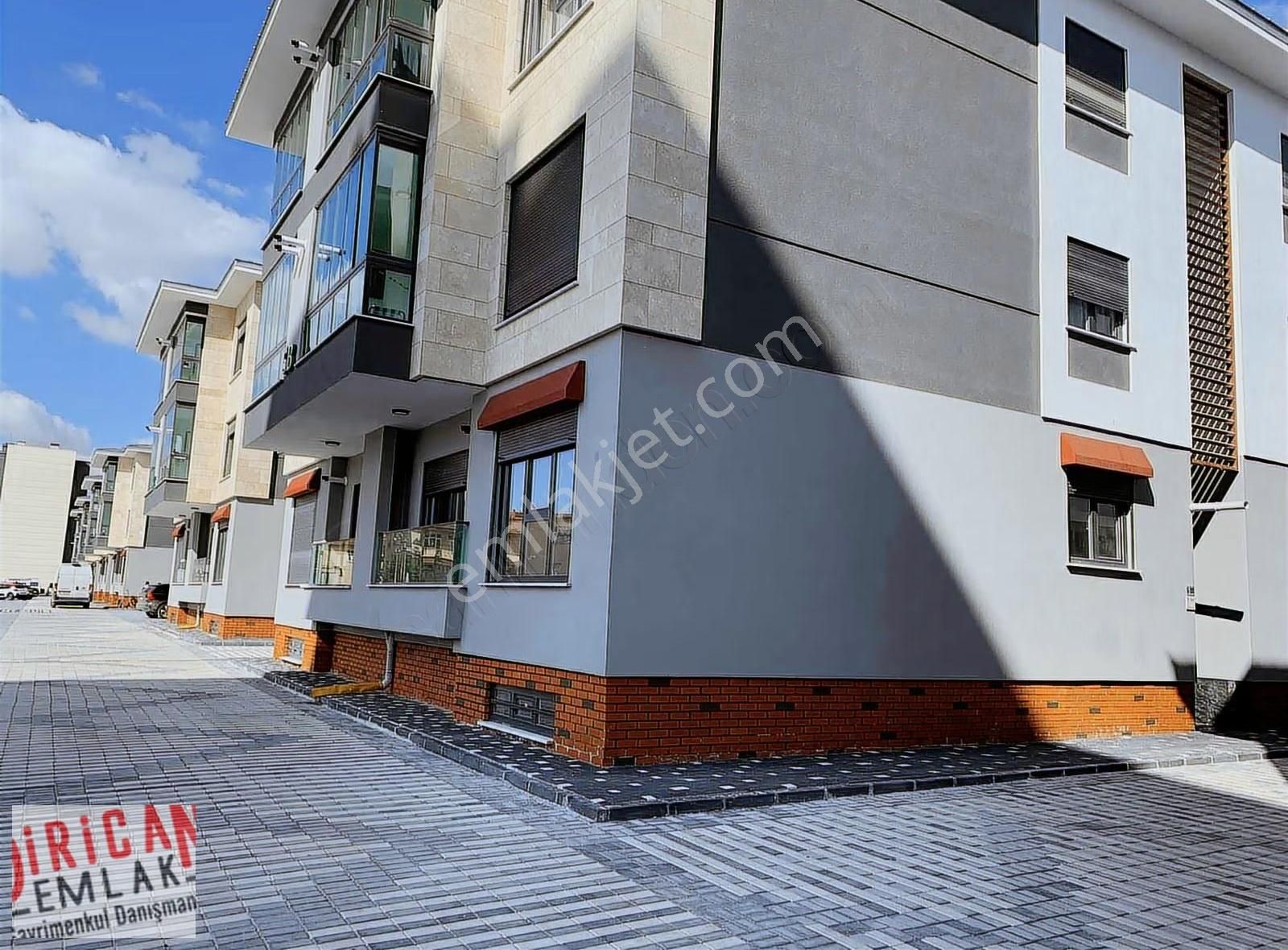 Dirican İstanbul Yolu Yakın Üst Düzey Redizans 2+0 Kapalı Mutfak - Görsel 16