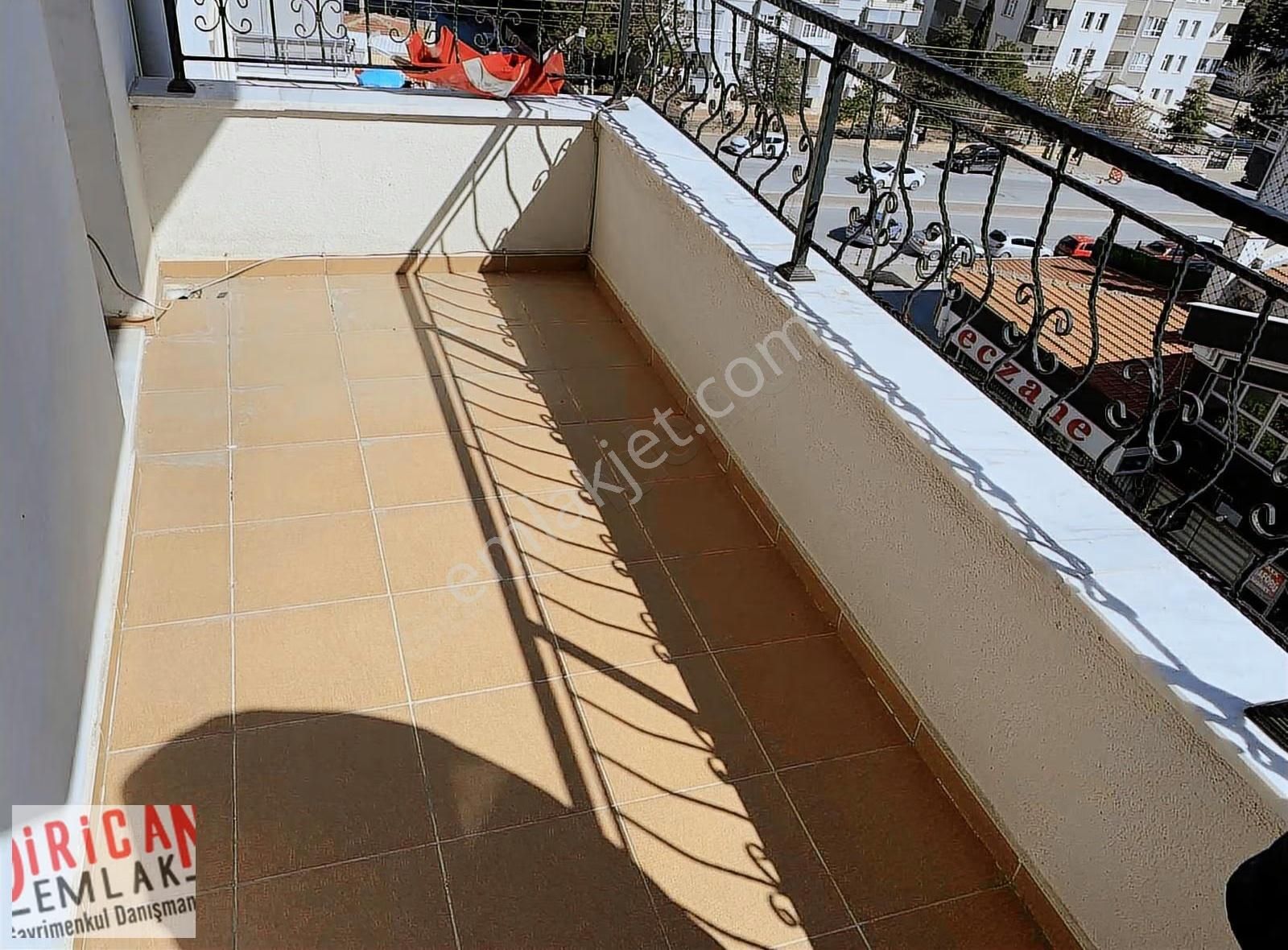 Dirican Dan Bosna Da Mesaj Cadde Üzeri Ara Kat 2+1 - Görsel 13