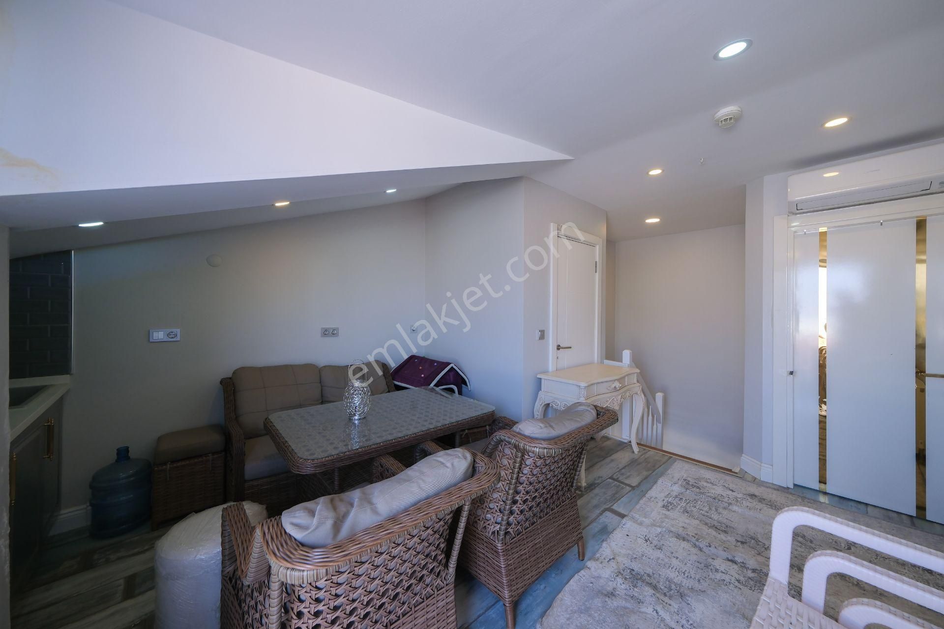 Sahrayıcedit Site İçi, Yüksek Tavanlı 4+2 Satılık Dubleks Daire - Görsel 18