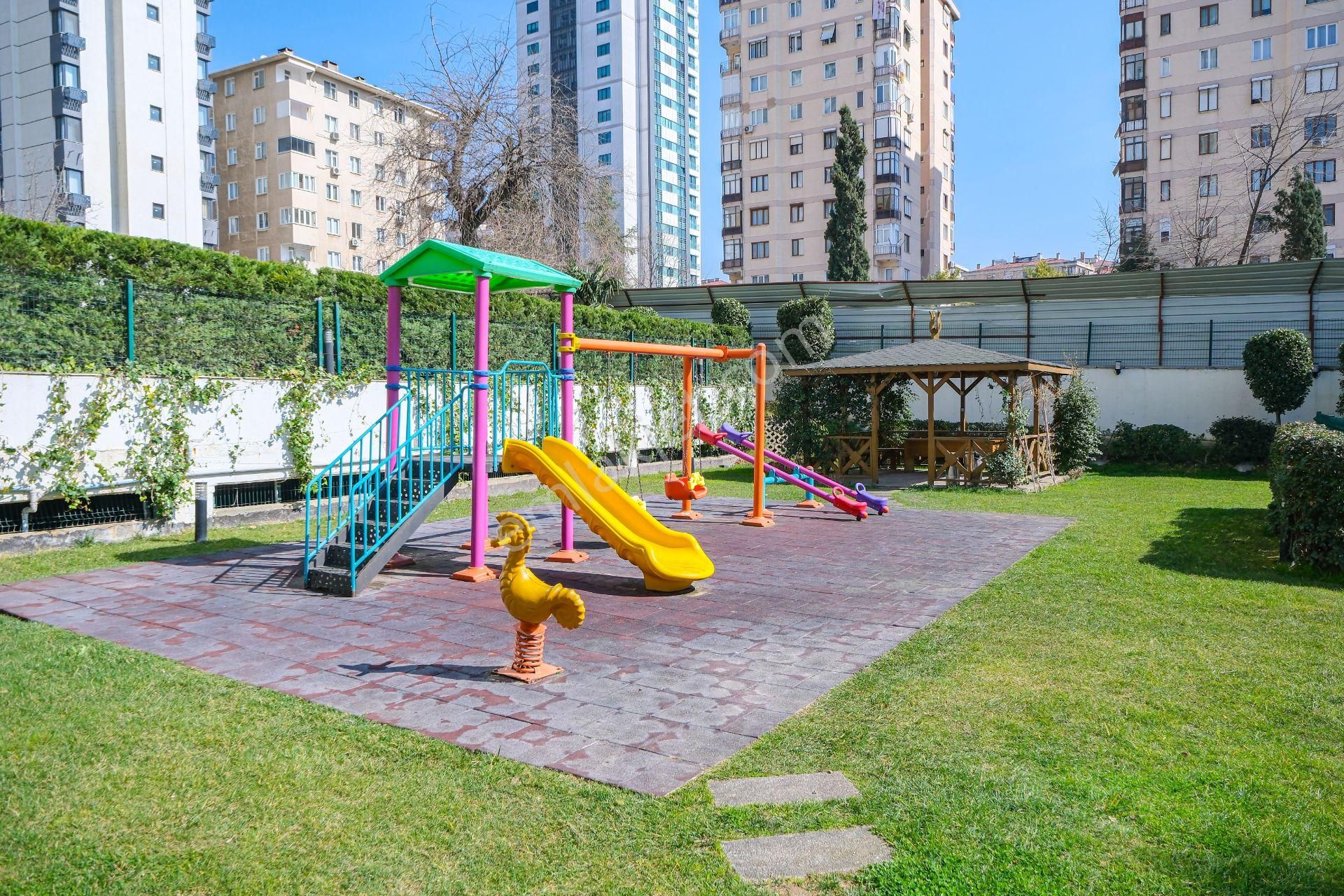 Sahrayıcedit Site İçi, Yüksek Tavanlı 4+2 Satılık Dubleks Daire - Görsel 35