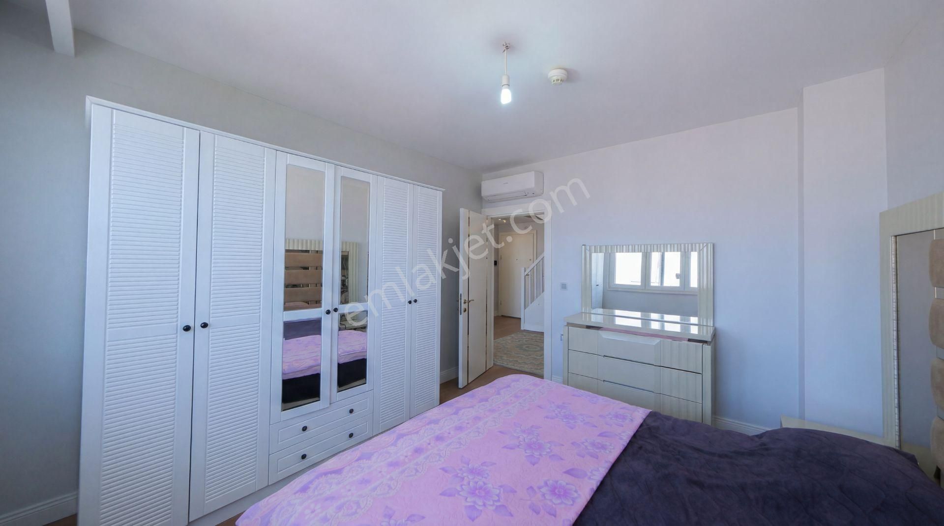 Sahrayıcedit Site İçi, Yüksek Tavanlı 4+2 Satılık Dubleks Daire - Görsel 14