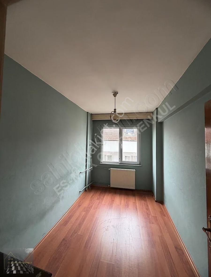 Yıldırım Umur Bey Mahallesinde Geniş 3+1 Kiralık Daire - Görsel 6