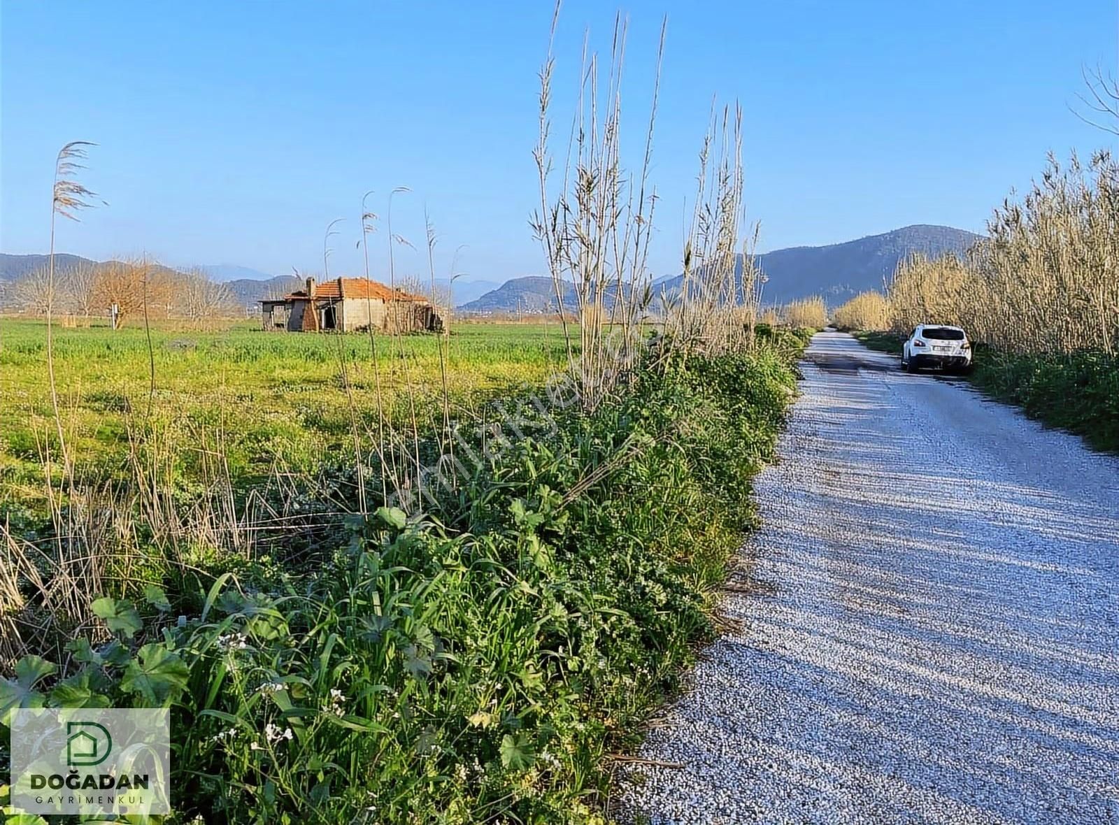 Doğadan Selimiye Merkezde Asfalta Cephe Yapı Koymaya Uygun Arazi - Görsel 15