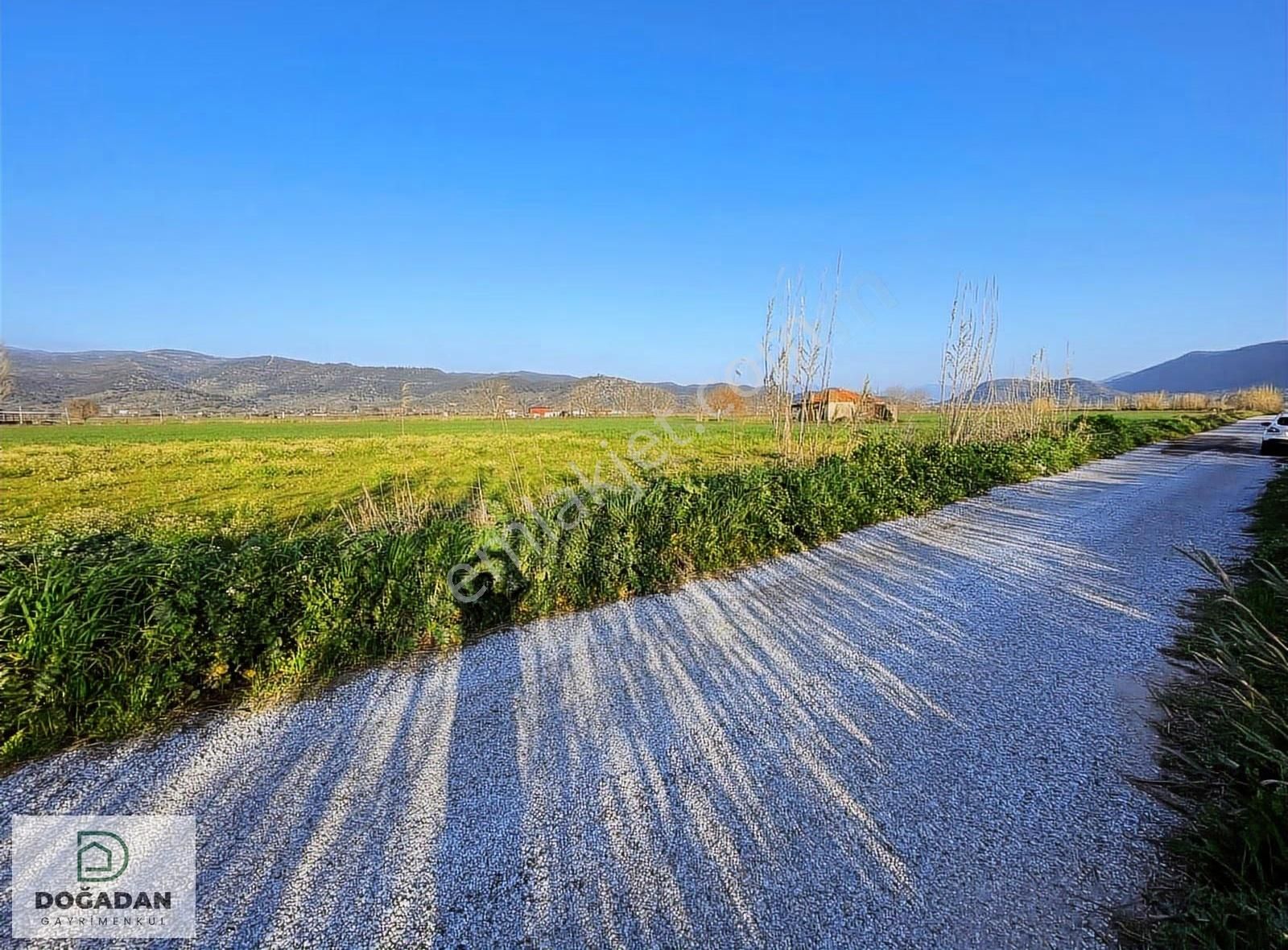 Doğadan Selimiye Merkezde Asfalta Cephe Yapı Koymaya Uygun Arazi - Görsel 3