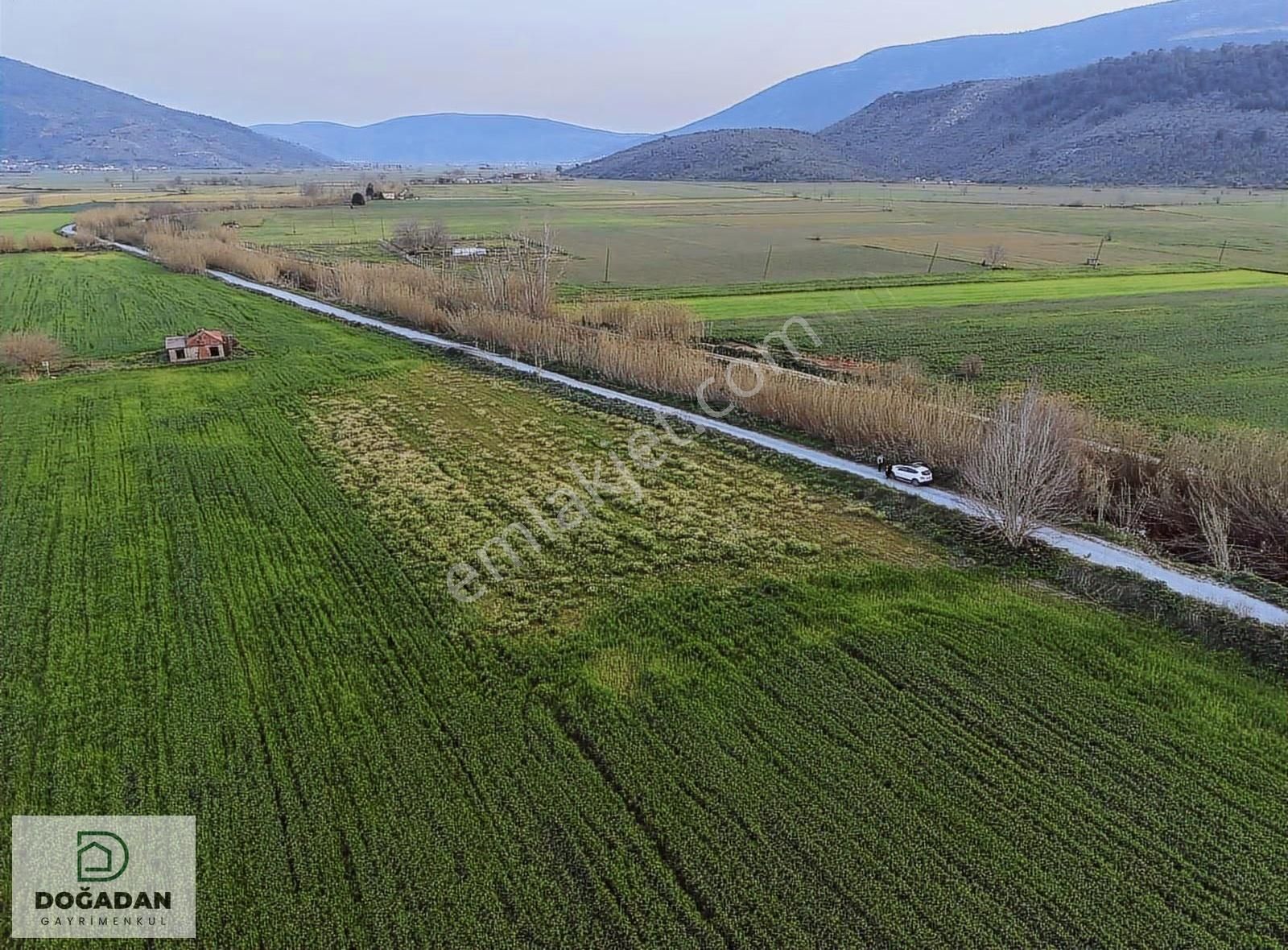 Doğadan Selimiye Merkezde Asfalta Cephe Yapı Koymaya Uygun Arazi - Görsel 13