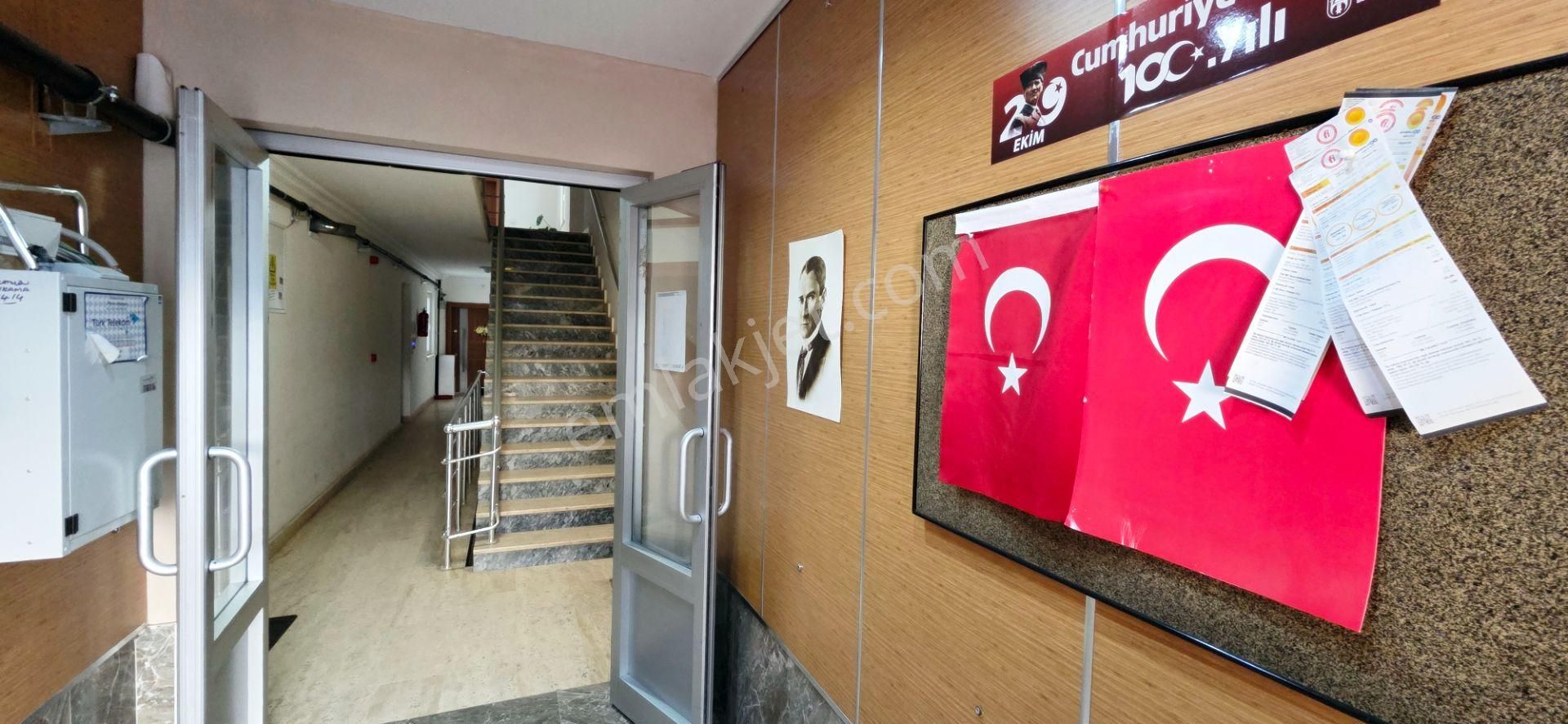 Dikmen Malazgirt'te Seyir Teraslı 5+2 Dubleks Daire Bu Fiyata - Görsel 3