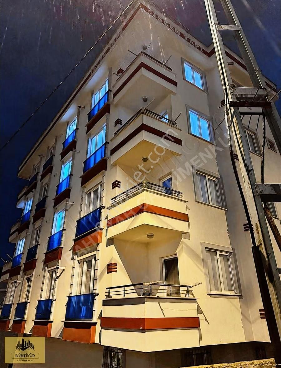 Sancaktepe Yenidoğan Safa Mahallesi 3+1 Satılık Üst Dublex