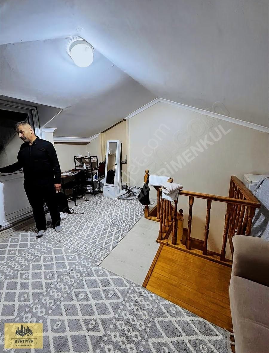 Sancaktepe Yenidoğan Safa Mahallesi 3+1 Satılık Üst Dublex - Görsel 2