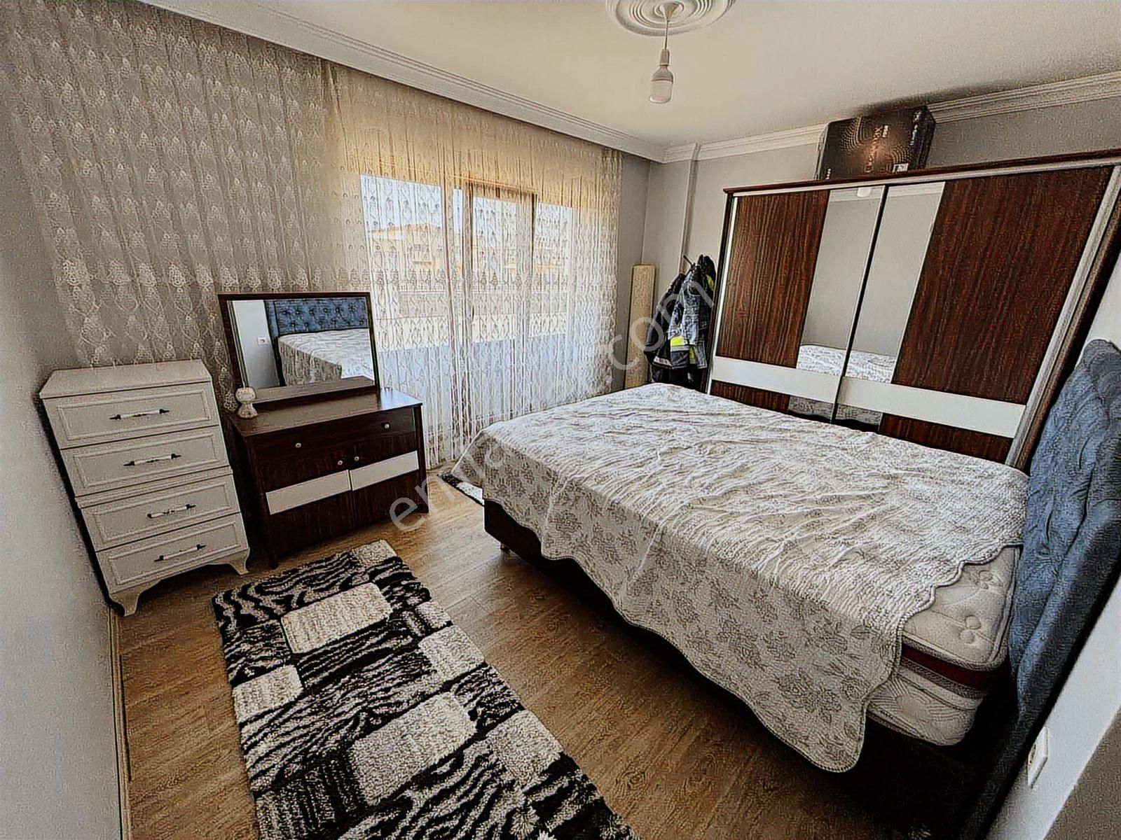 Uzparkta Eşyalı Kiralık 3+1 Daire - Görsel 5