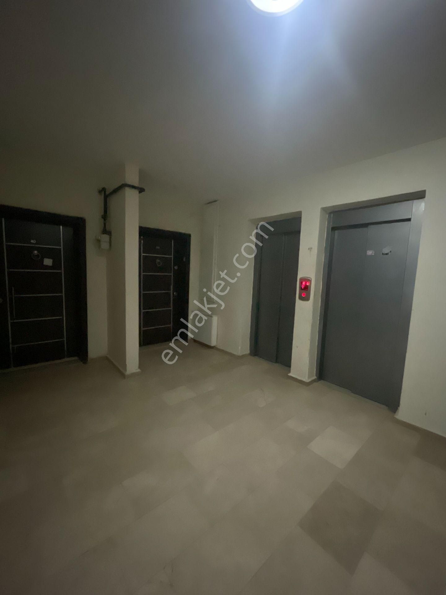 Re/max Land'den 3+1 Geniş Ebeveyn Banyolu Kiralık Daire - Görsel 18