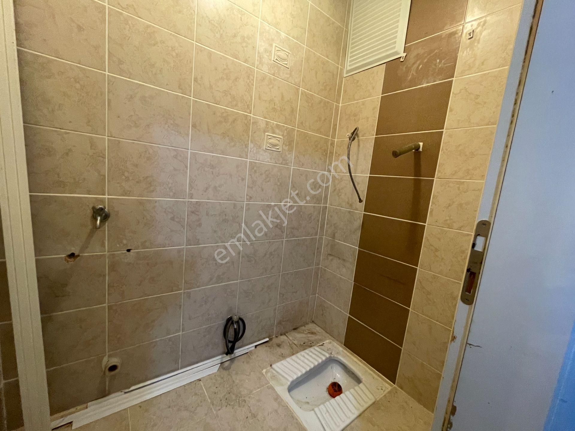 Re/max Land'den 3+1 Geniş Ebeveyn Banyolu Kiralık Daire - Görsel 14