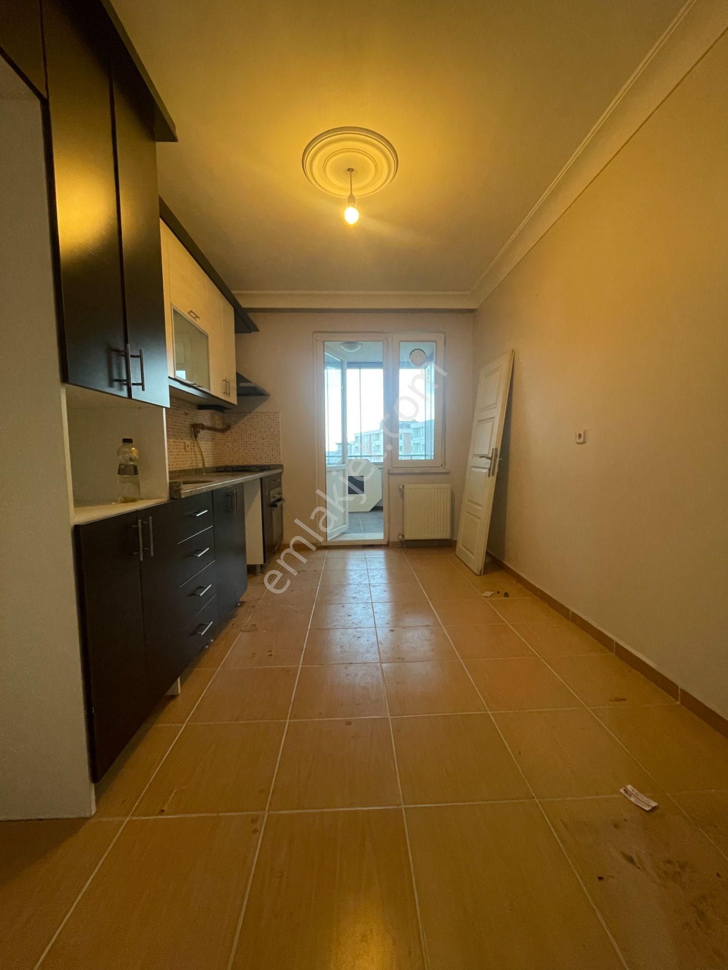 Re/max Land'den 3+1 Geniş Ebeveyn Banyolu Kiralık Daire - Görsel 4