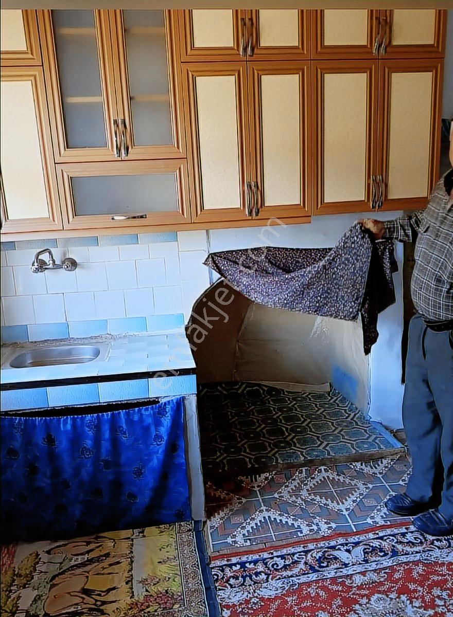 Küçük Bütçeyle Burdur Kemer Kayı Köyünde 913m2 İçinde Müstakil - Görsel 7