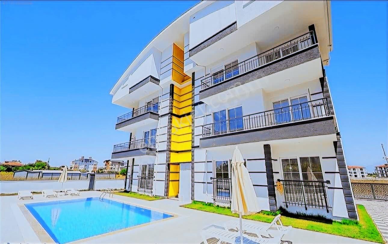 Kadriyede Sıfır Eşyalı Satılık 2+1 Kat Şeçenegi Mevcuttur - Görsel 11