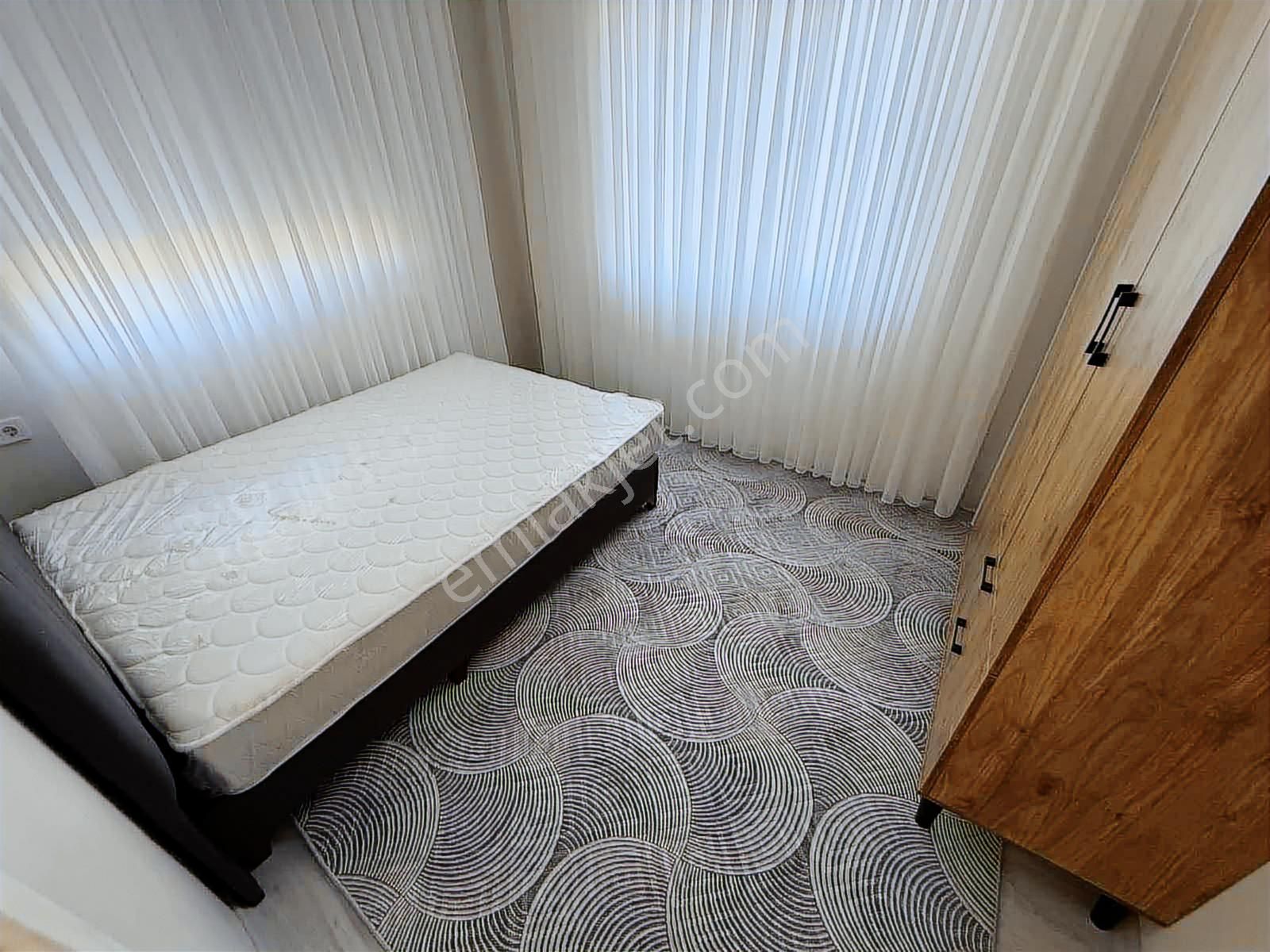 Kadriyede Sıfır Eşyalı Satılık 2+1 Kat Şeçenegi Mevcuttur - Görsel 4