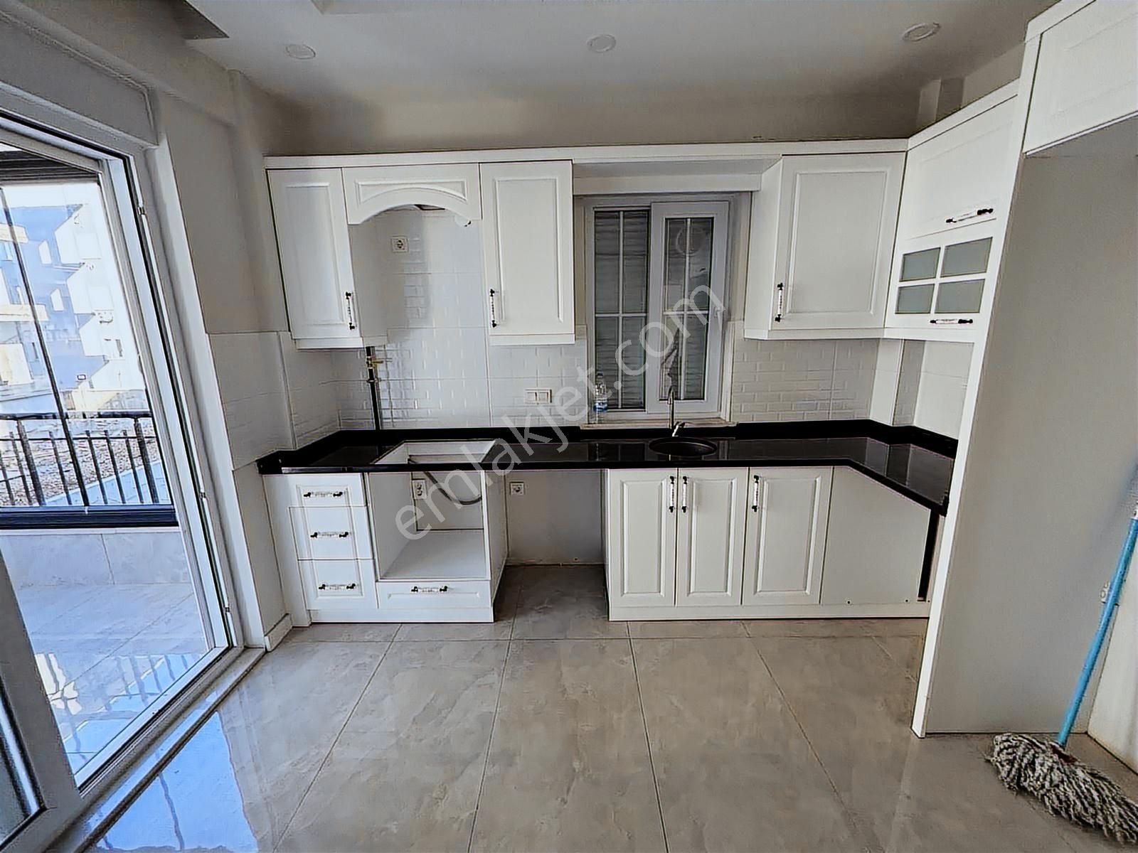 Acil Satılık 2+1 Doğalgazlı Sıfır Asansörlü Daire - Görsel 14