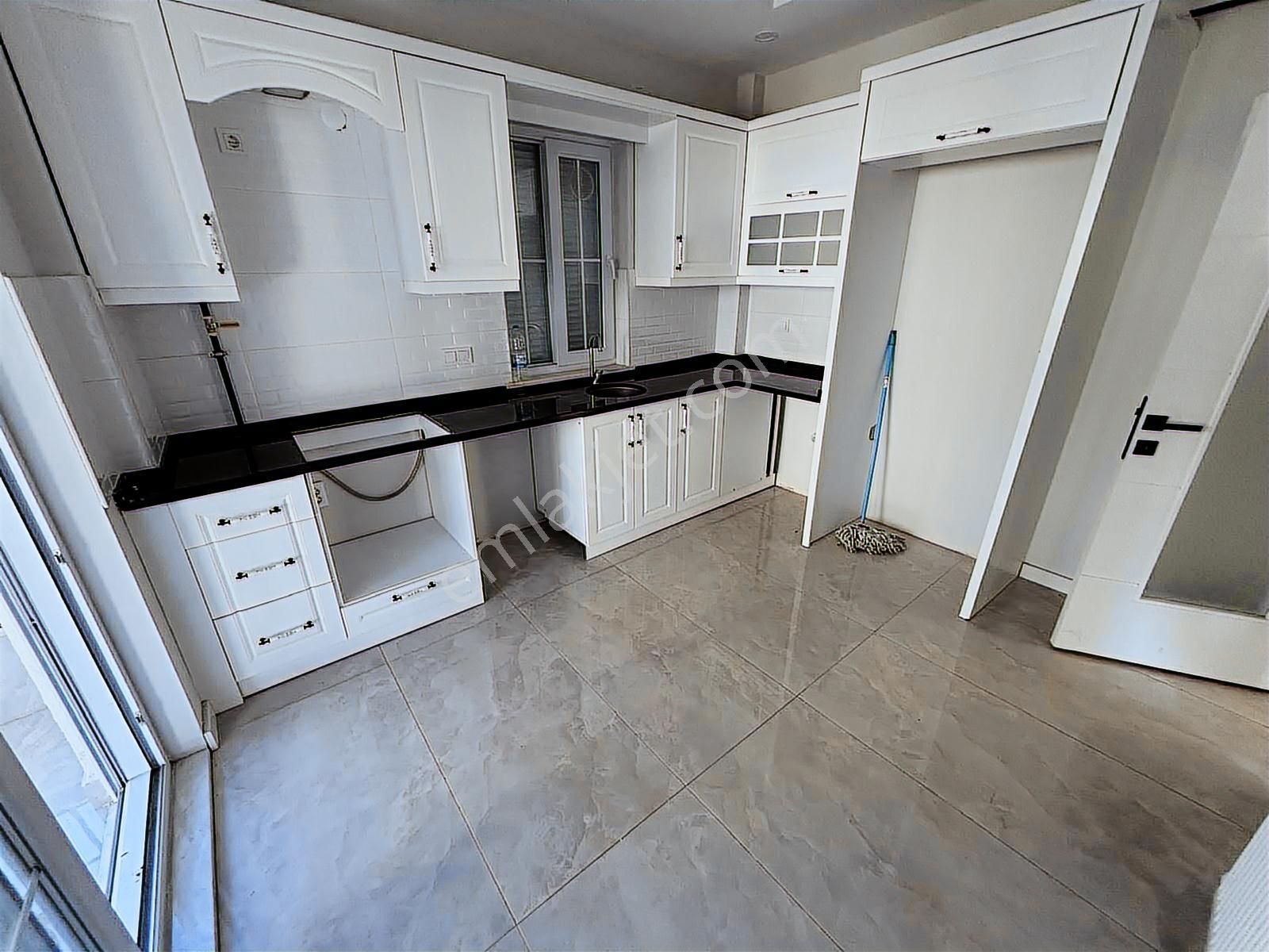 Acil Satılık 2+1 Doğalgazlı Sıfır Asansörlü Daire - Görsel 15