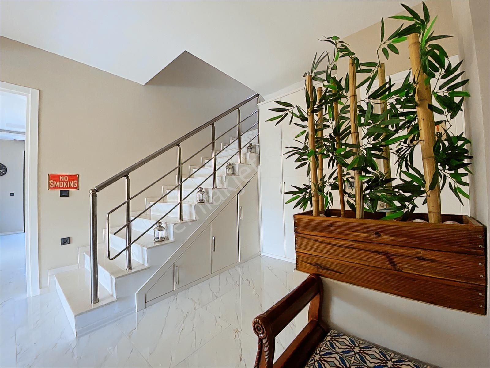 Urla Kuşçular'da Satılık 1.300 M2 Arsa İçerisinde 4+1 Villa - Görsel 26