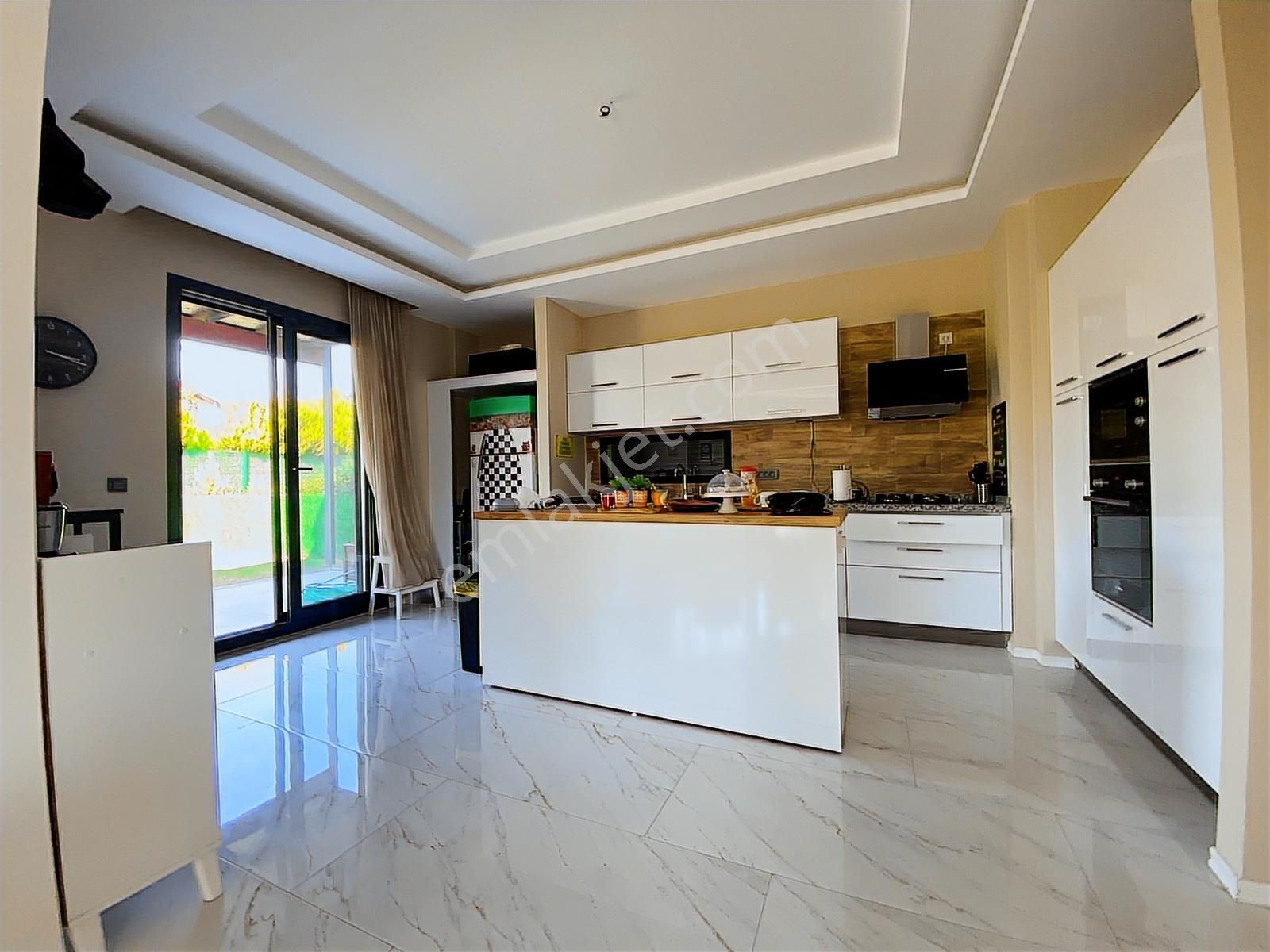 Urla Kuşçular'da Satılık 1.300 M2 Arsa İçerisinde 4+1 Villa - Görsel 16