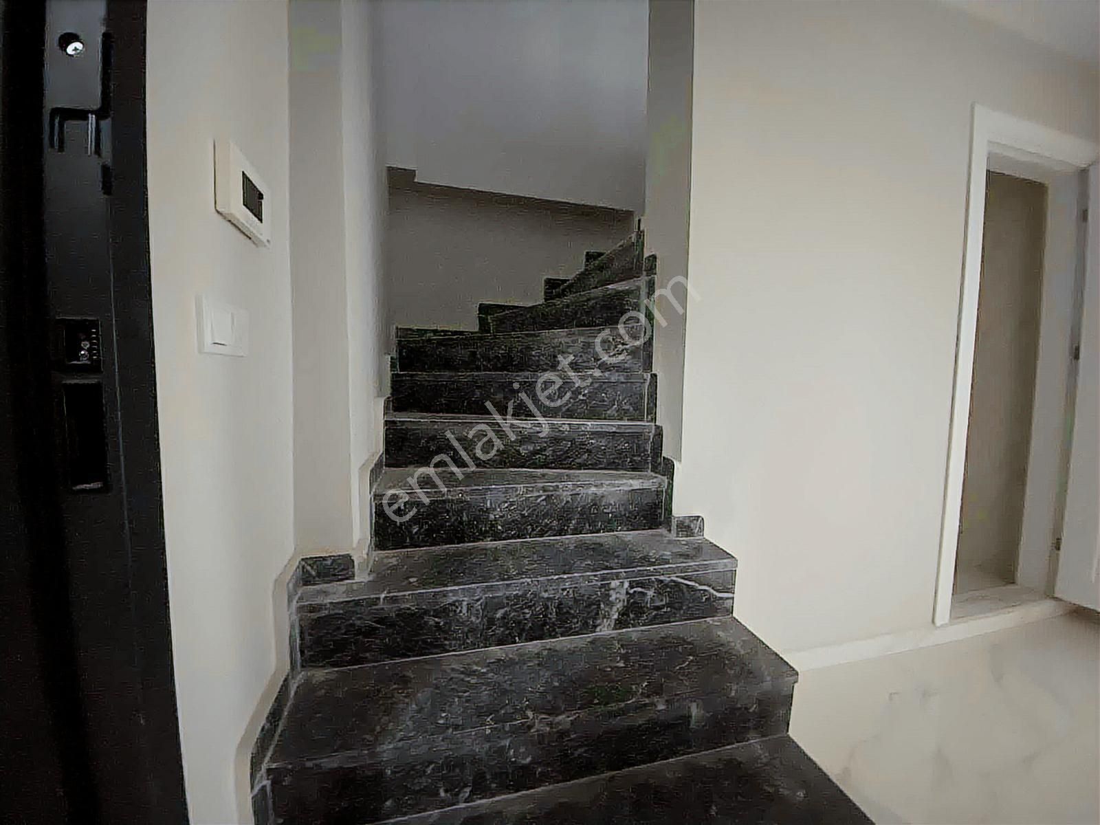 Akram'dan Demirtaş Merkez'de 3+1 Lüxs Dubleks - Görsel 9