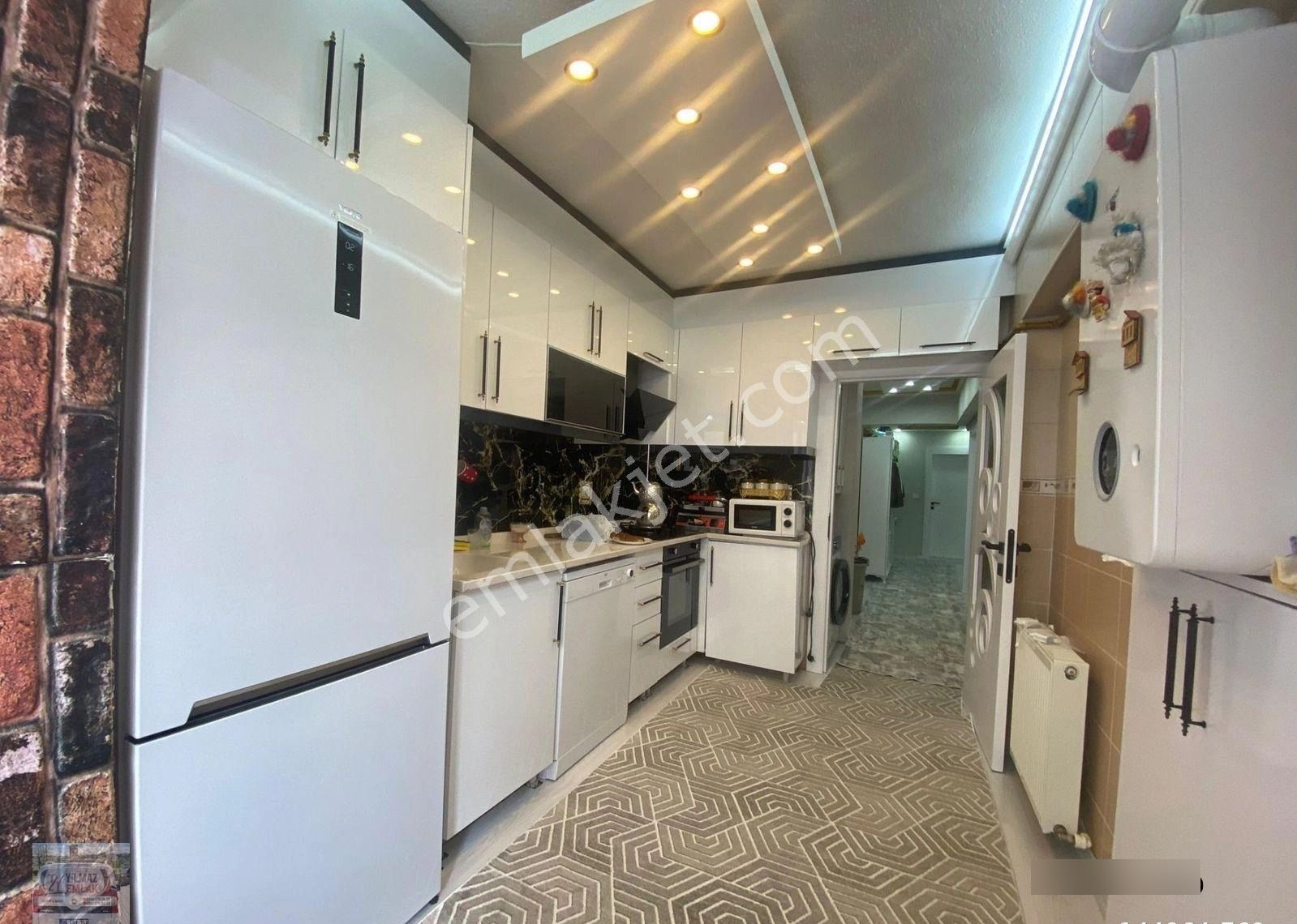 Malazgirt Mh'de 3+1 Ara Katta Asansörlü Bağımsız Cadde Cephe Daire!!! - Görsel 16